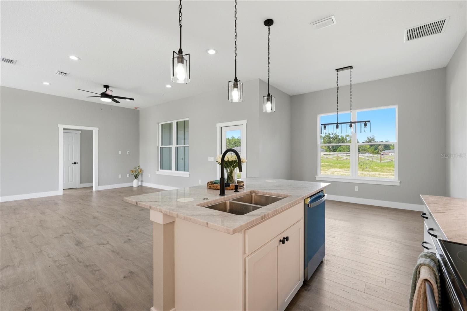 Single Family Residence at 17533 NW 253RD DR, HIGH SPRINGS, photo 13 of 32