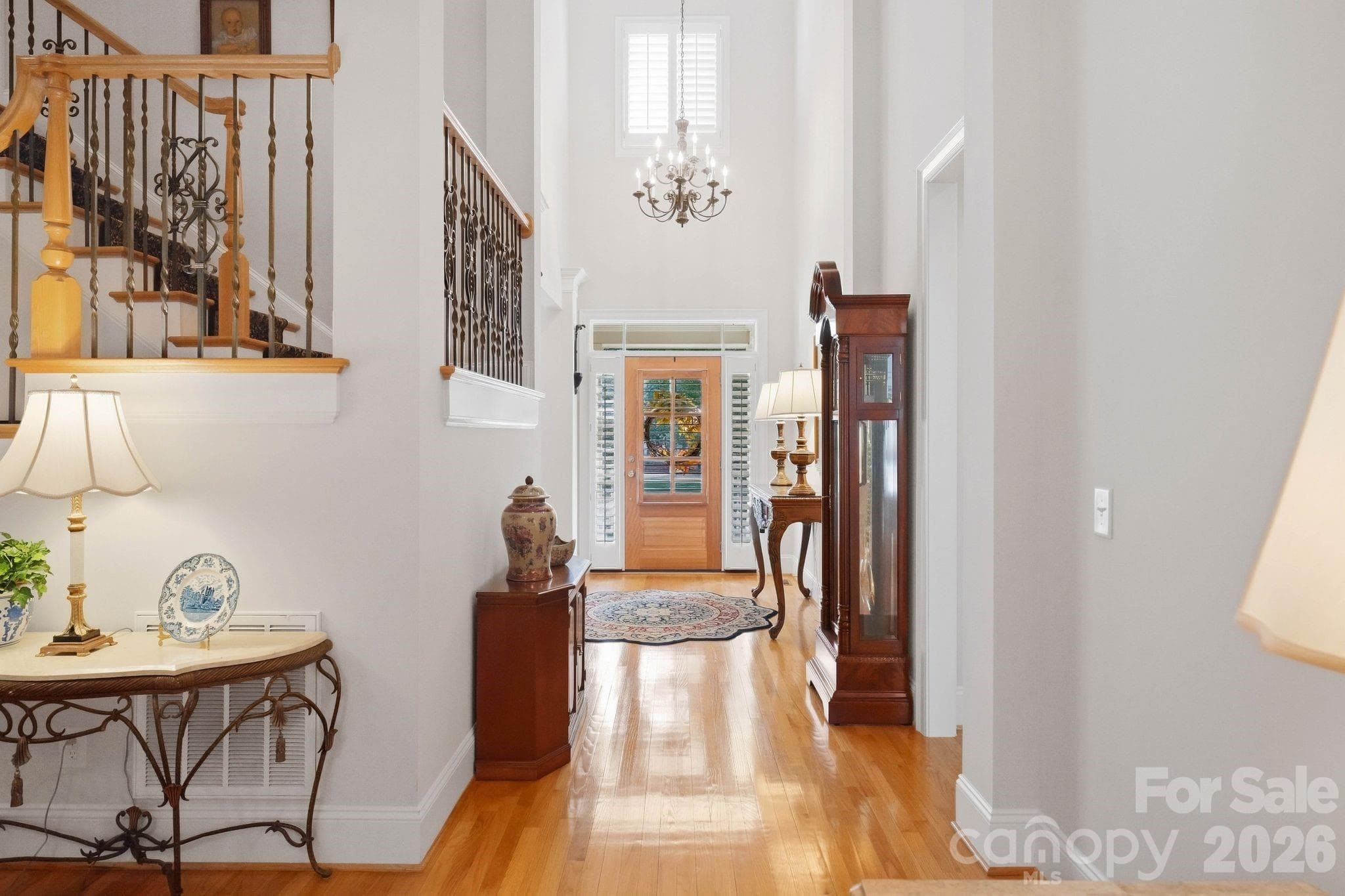 Single Family Residence at 7755 Chapel Creek Drive, Denver, photo 5 of 48