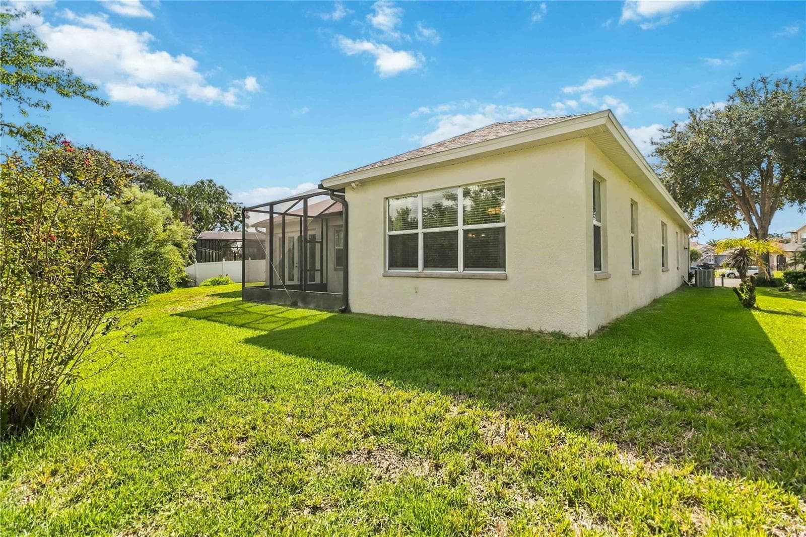 Single Family Residence at 15909 ST CLAIR ST, CLERMONT, photo 34 of 40