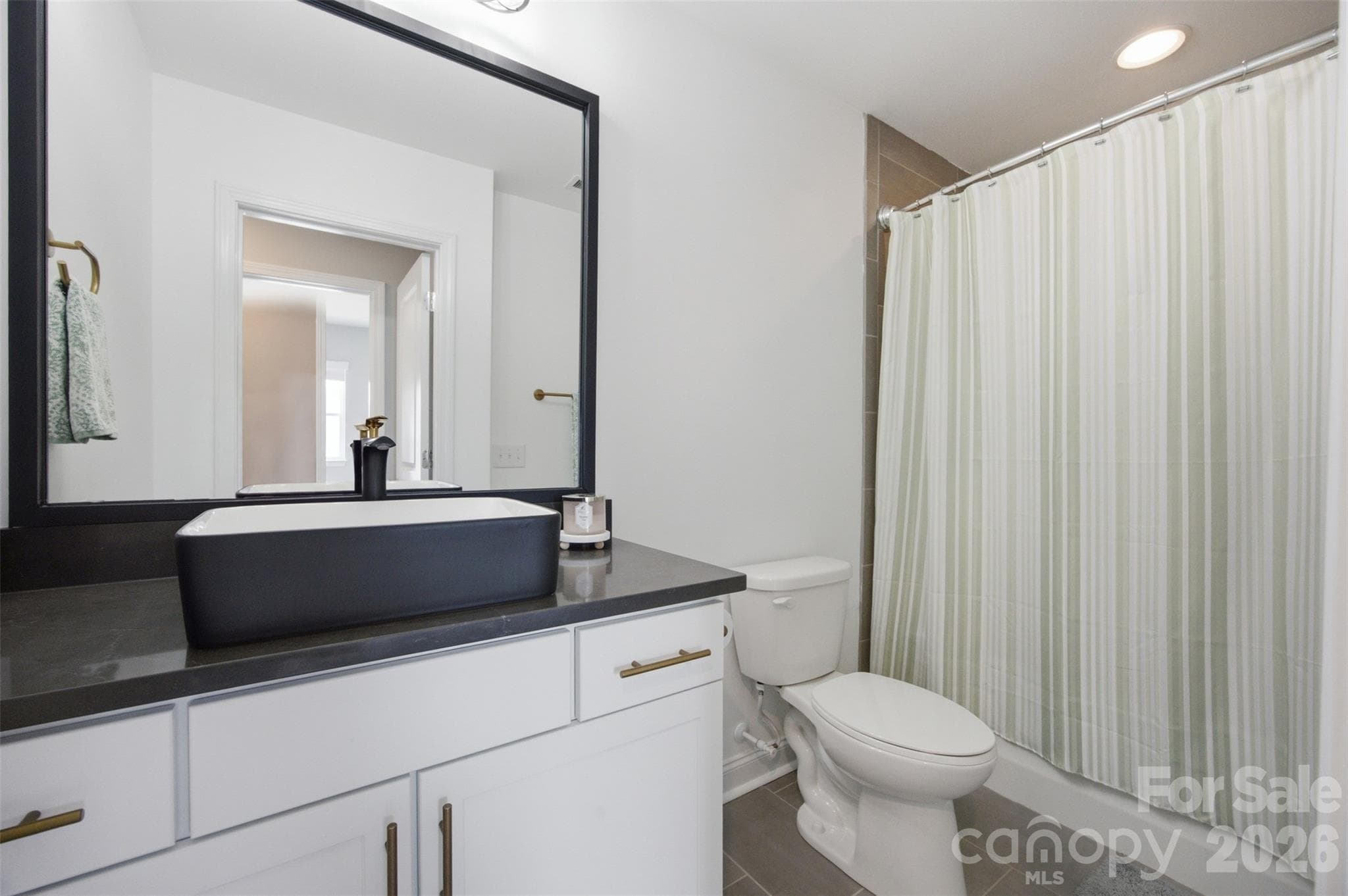 Townhouse at 346 Belton Street, Charlotte, photo 24 of 48