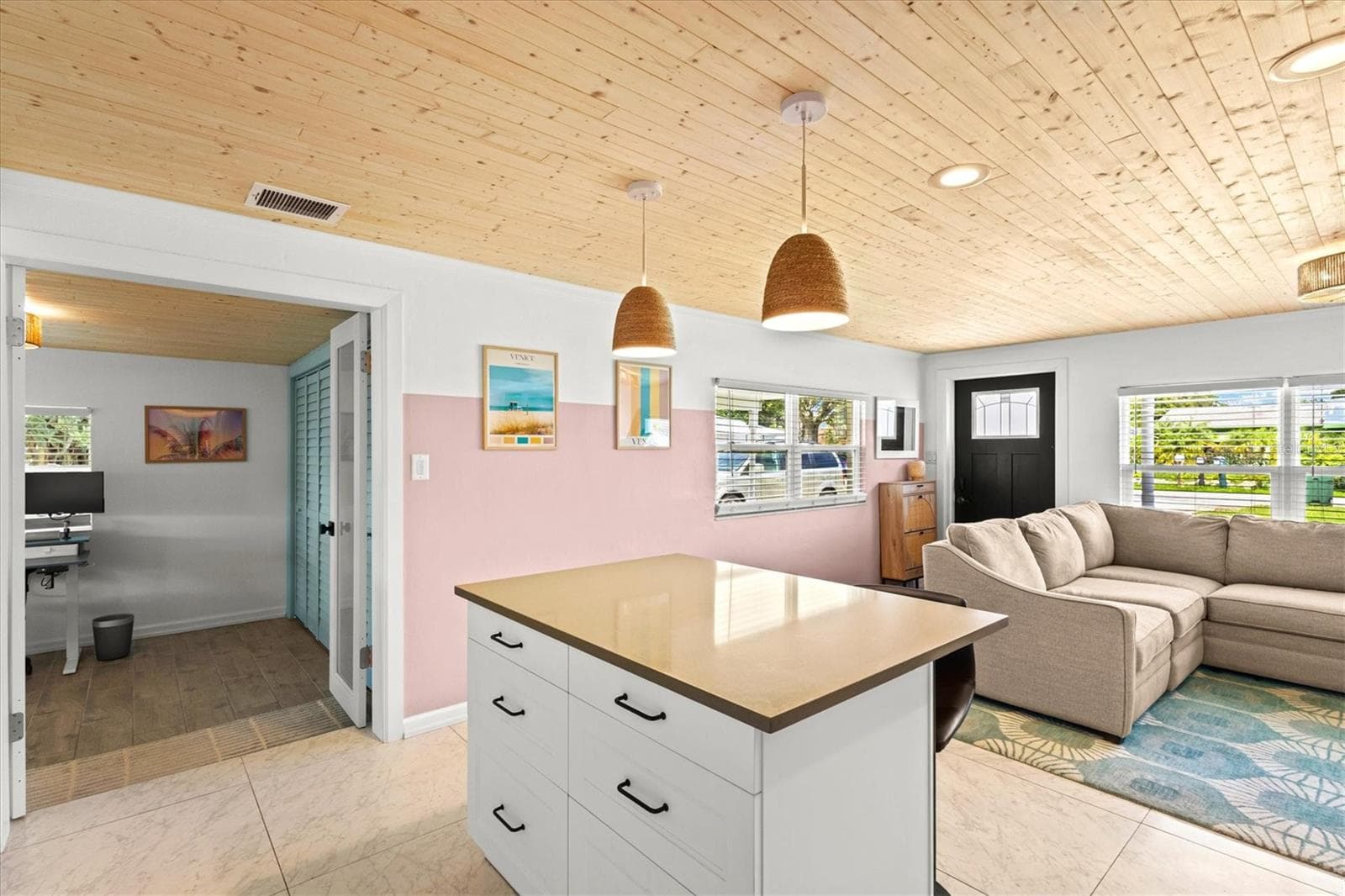 Single Family Residence at 315 AZALEA RD, VENICE, photo 12 of 33