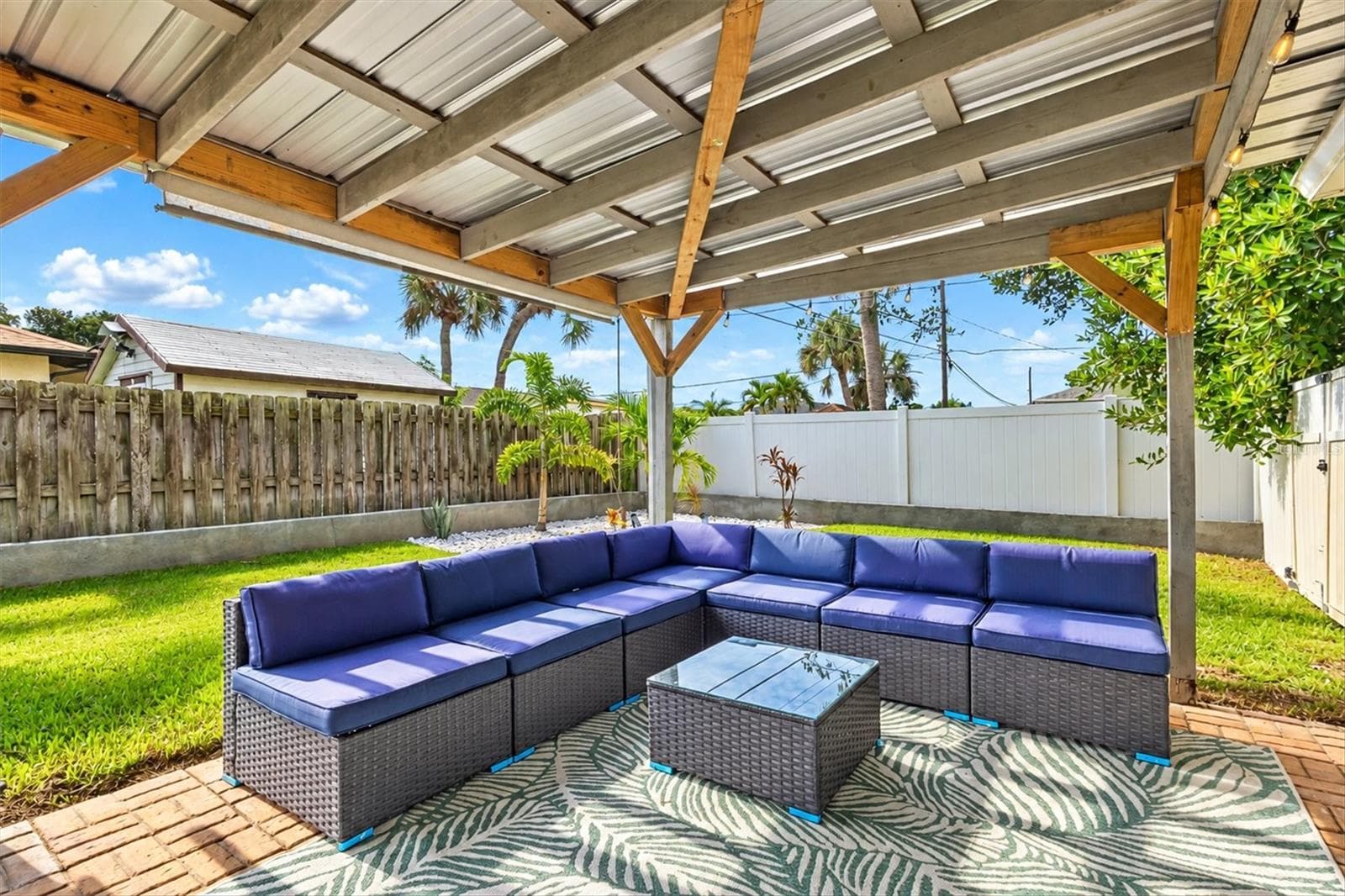 Single Family Residence at 315 AZALEA RD, VENICE, photo 23 of 33