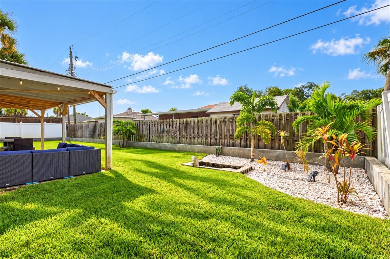 Single Family Residence at 315 AZALEA RD, VENICE, photo 26 of 33