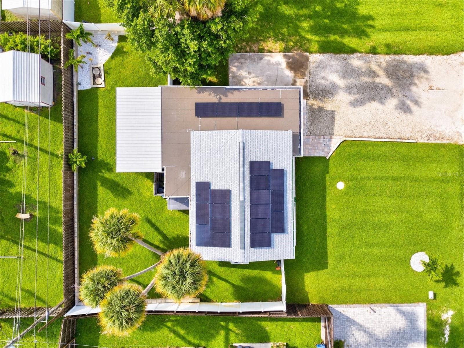 Single Family Residence at 315 AZALEA RD, VENICE, photo 32 of 33