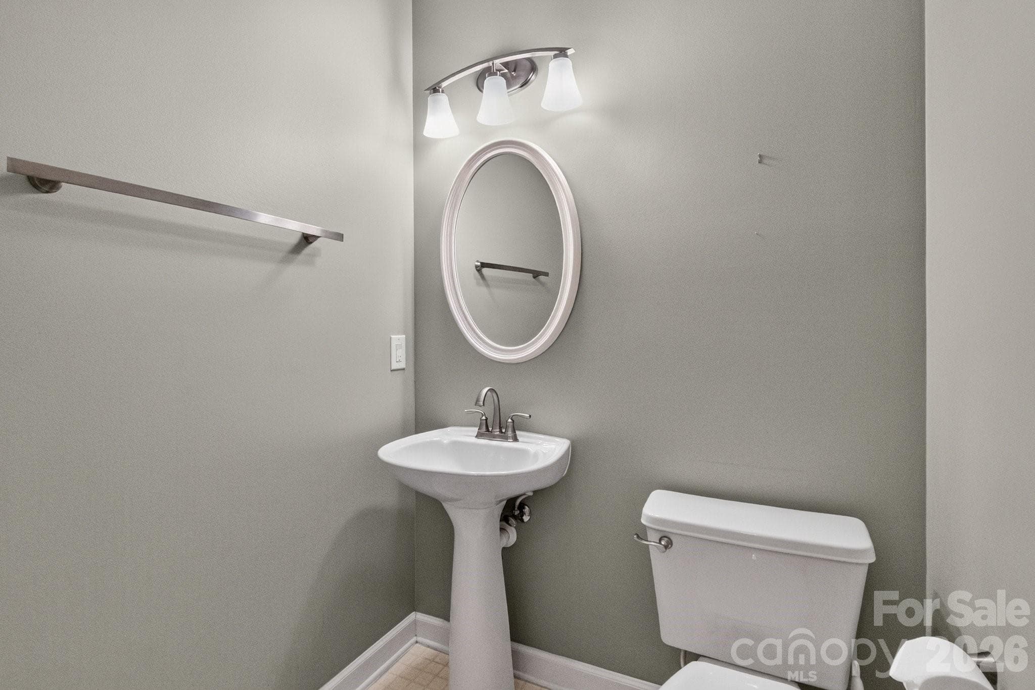 Single Family Residence at 5726 Swanston Drive, Charlotte, photo 7 of 44