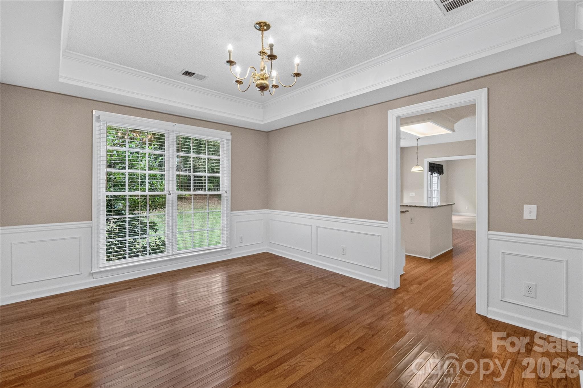 Single Family Residence at 5726 Swanston Drive, Charlotte, photo 9 of 44
