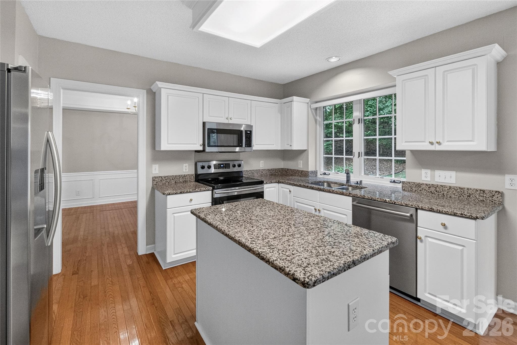 Single Family Residence at 5726 Swanston Drive, Charlotte, photo 11 of 44