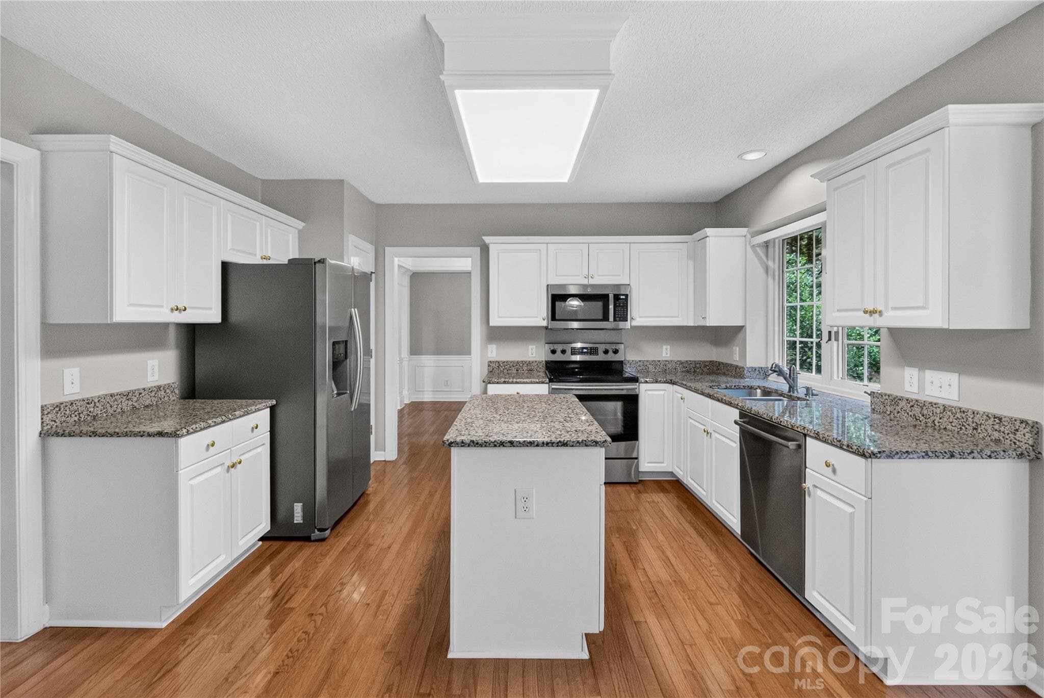 Single Family Residence at 5726 Swanston Drive, Charlotte, photo 14 of 44
