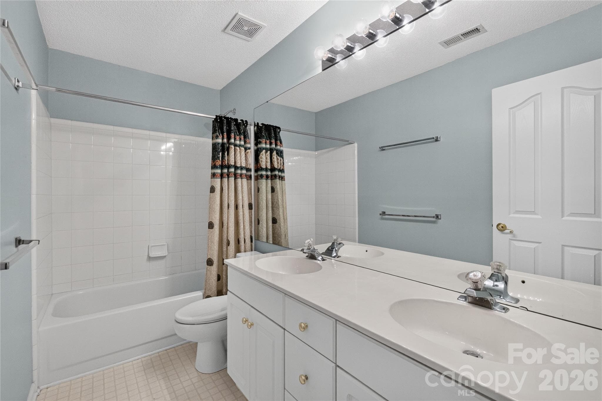 Single Family Residence at 5726 Swanston Drive, Charlotte, photo 23 of 44