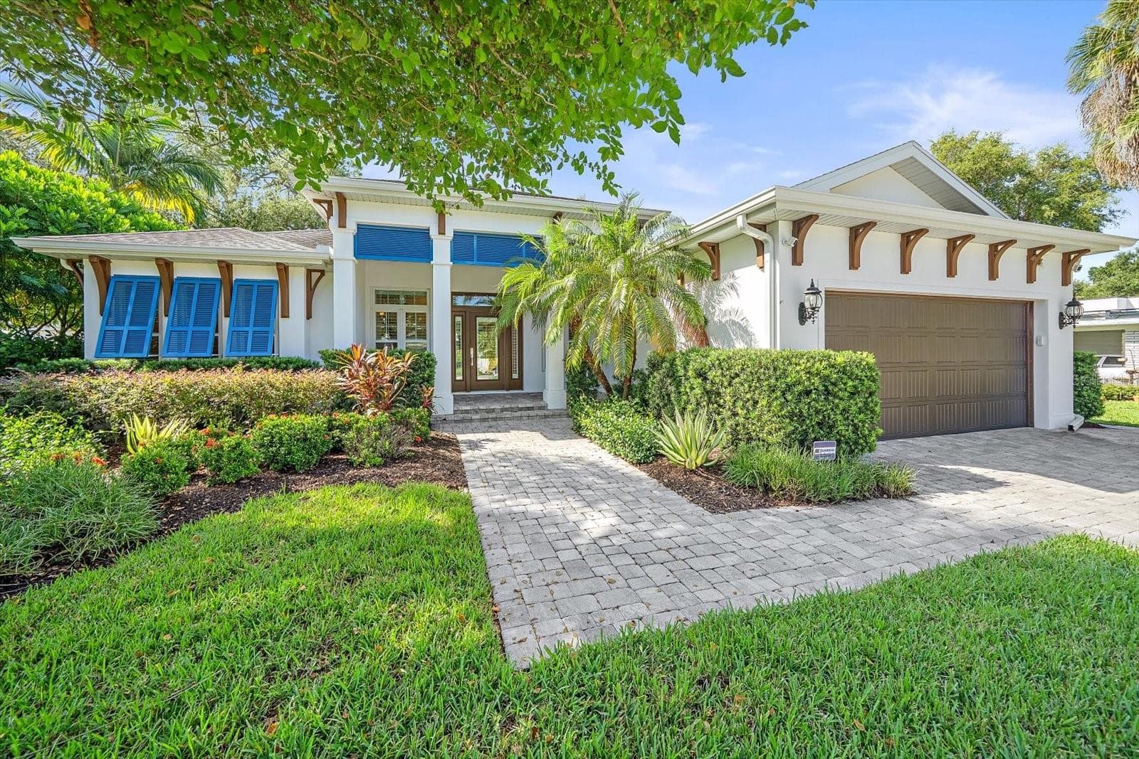 Single Family Residence at 2436 ARLINGTON ST, SARASOTA, photo 2 of 56