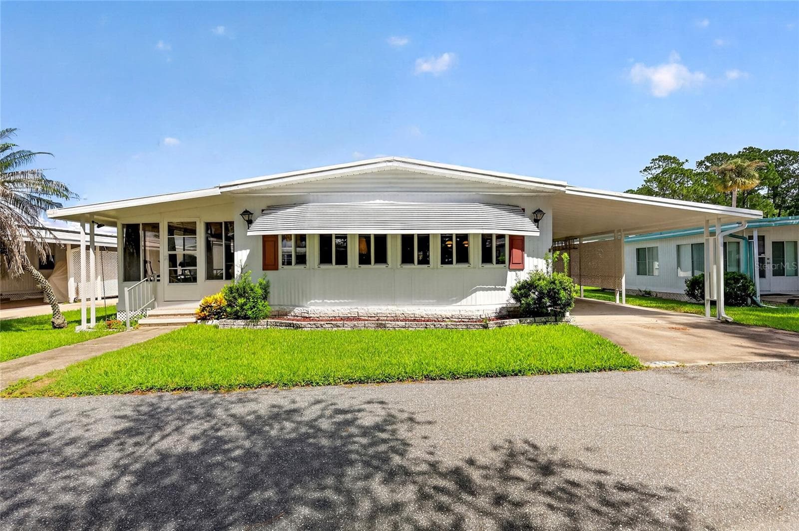 Huge Doublewide - 210 PALM MEADOWS DR, EUSTIS