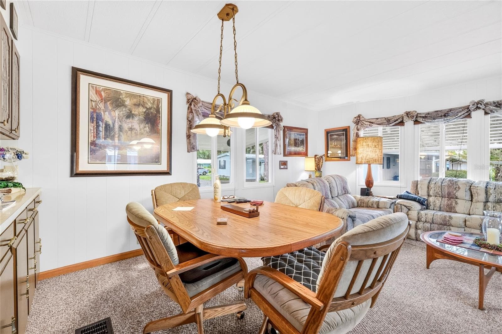 Game table Dining Table - 210 PALM MEADOWS DR, EUSTIS