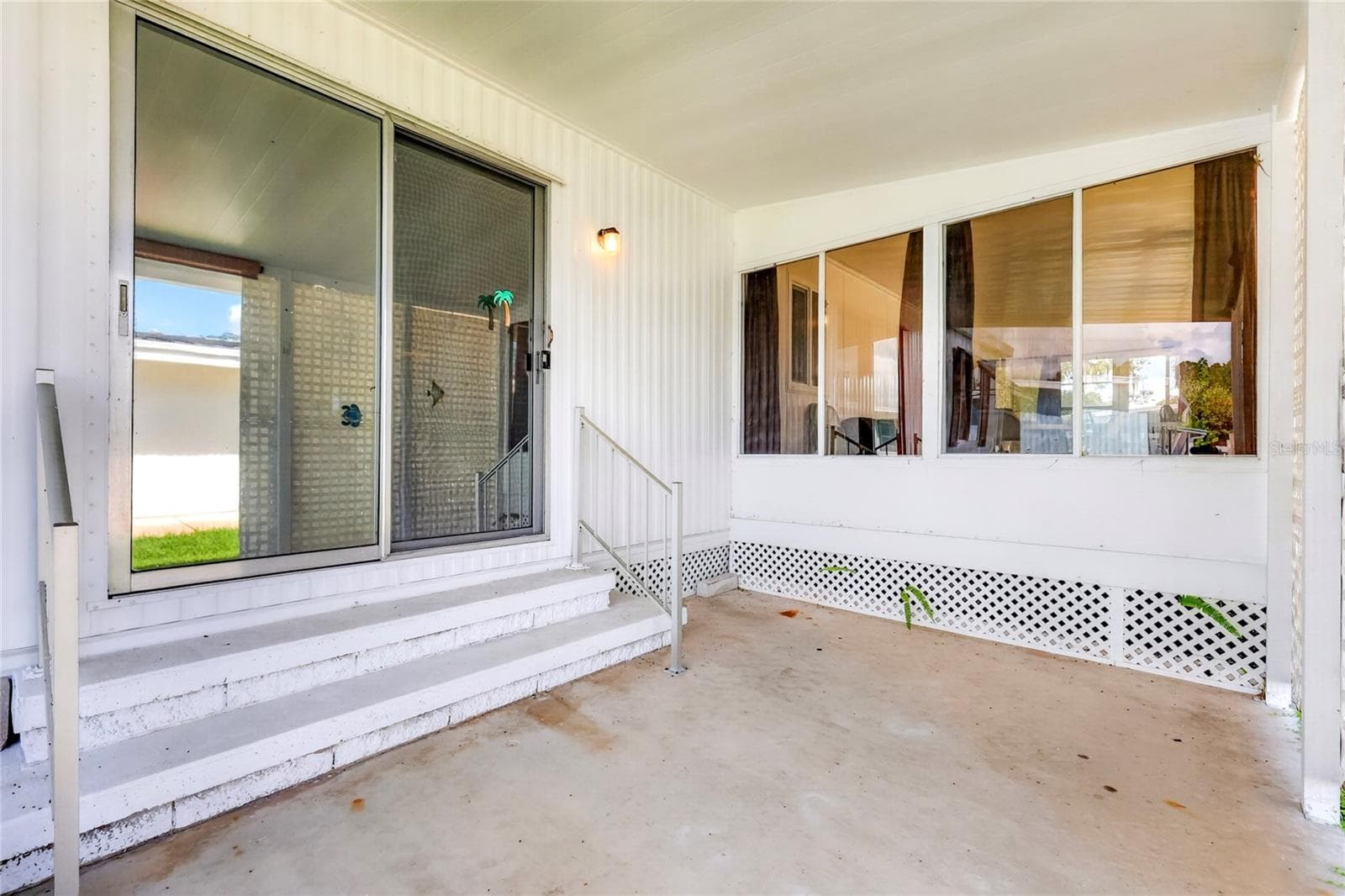 Grill area off Den - 210 PALM MEADOWS DR, EUSTIS