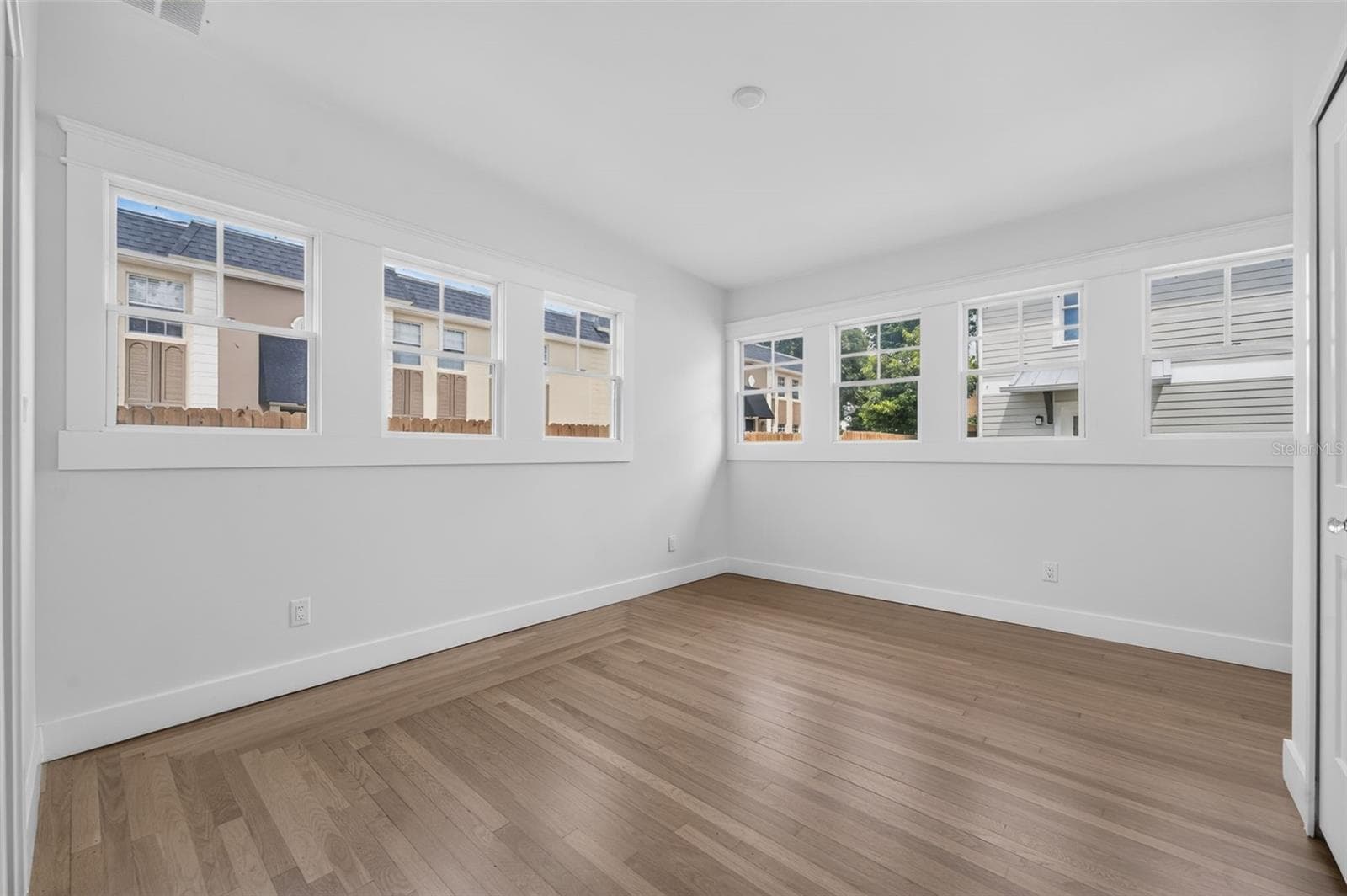 Primary Bedroom - 323 E AMELIA ST, ORLANDO