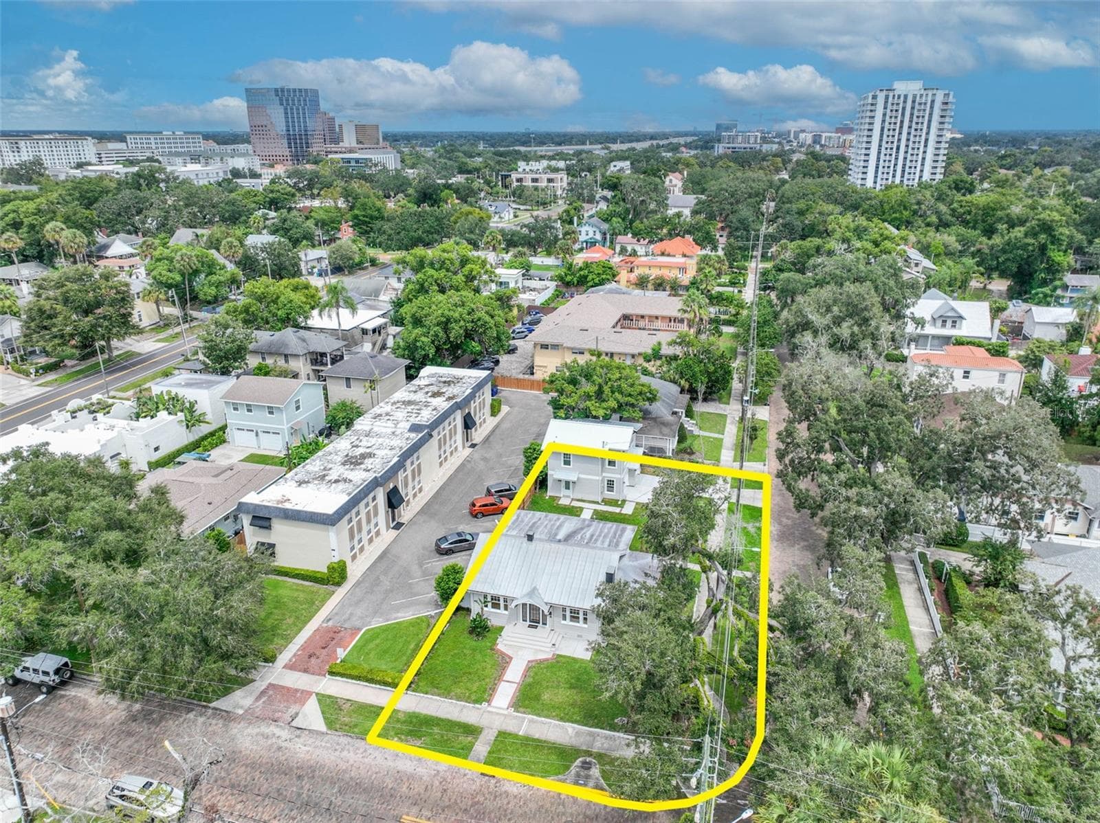 Single Family Residence at 323 E AMELIA ST, ORLANDO, photo 42 of 45