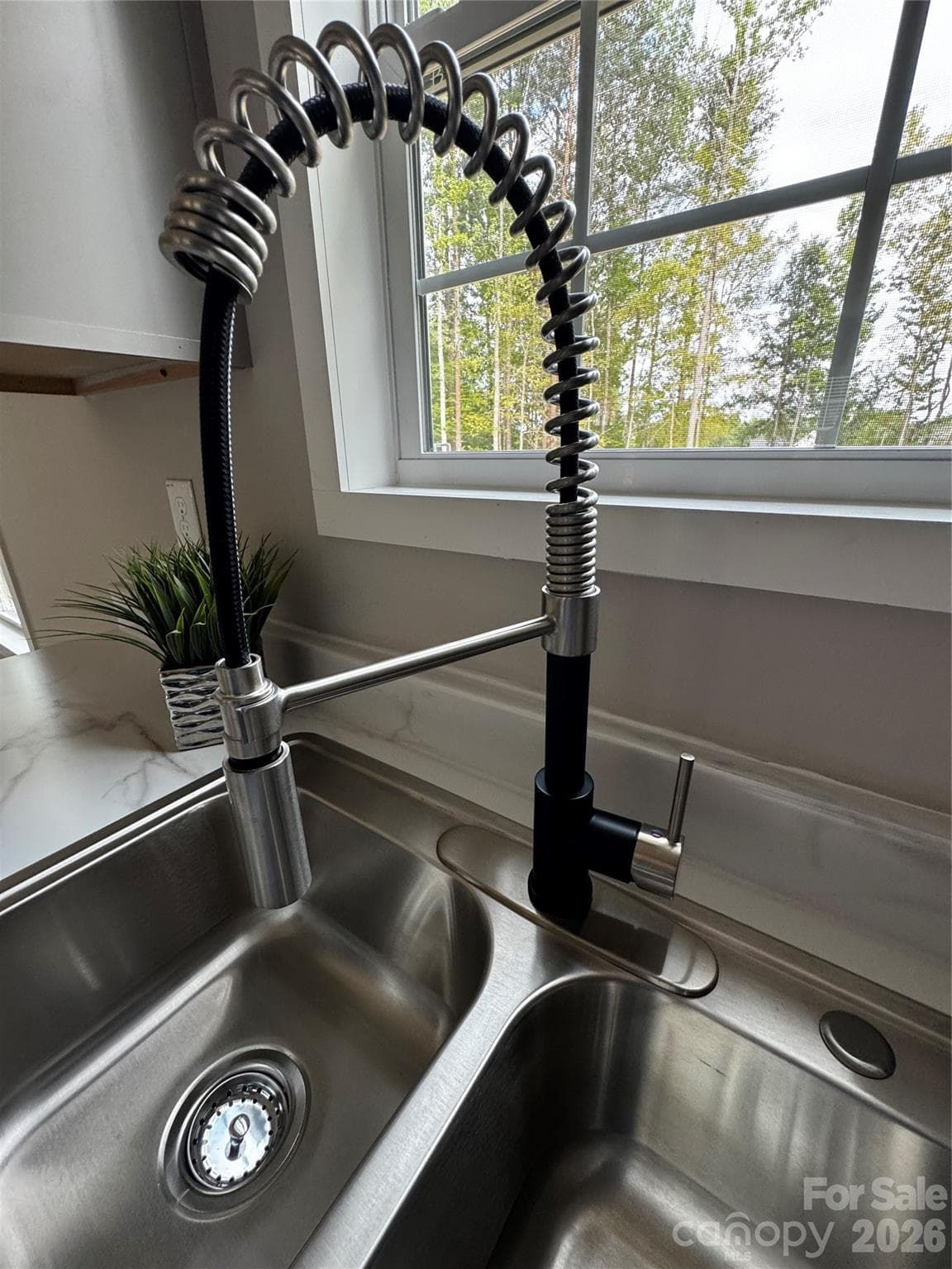 Upgraded faucet - 105 Cottontail Lane, Statesville