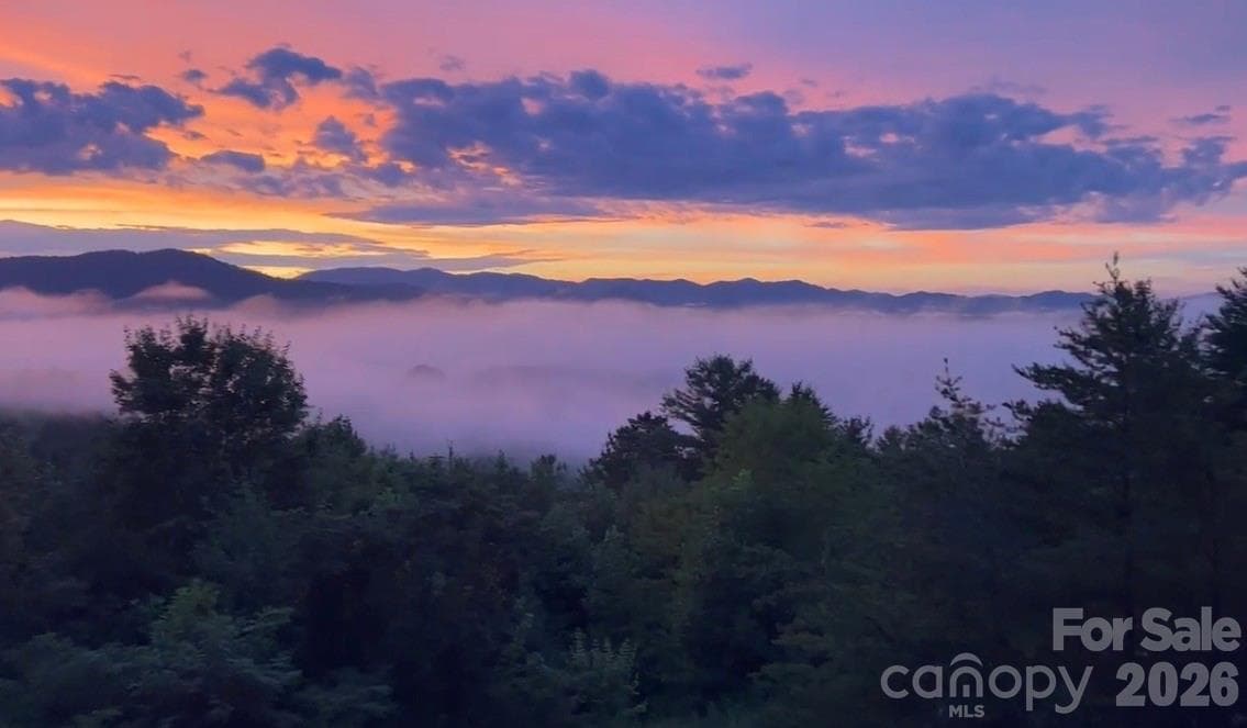 Sunset - 101 Balsamwood Road, Leicester