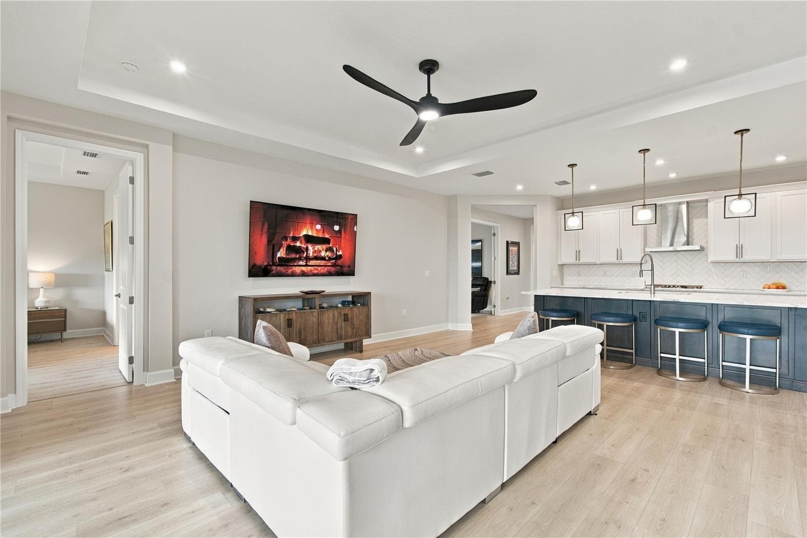 Single Family Residence at 1725 POINT GRACE RD, TAVARES, photo 25 of 62