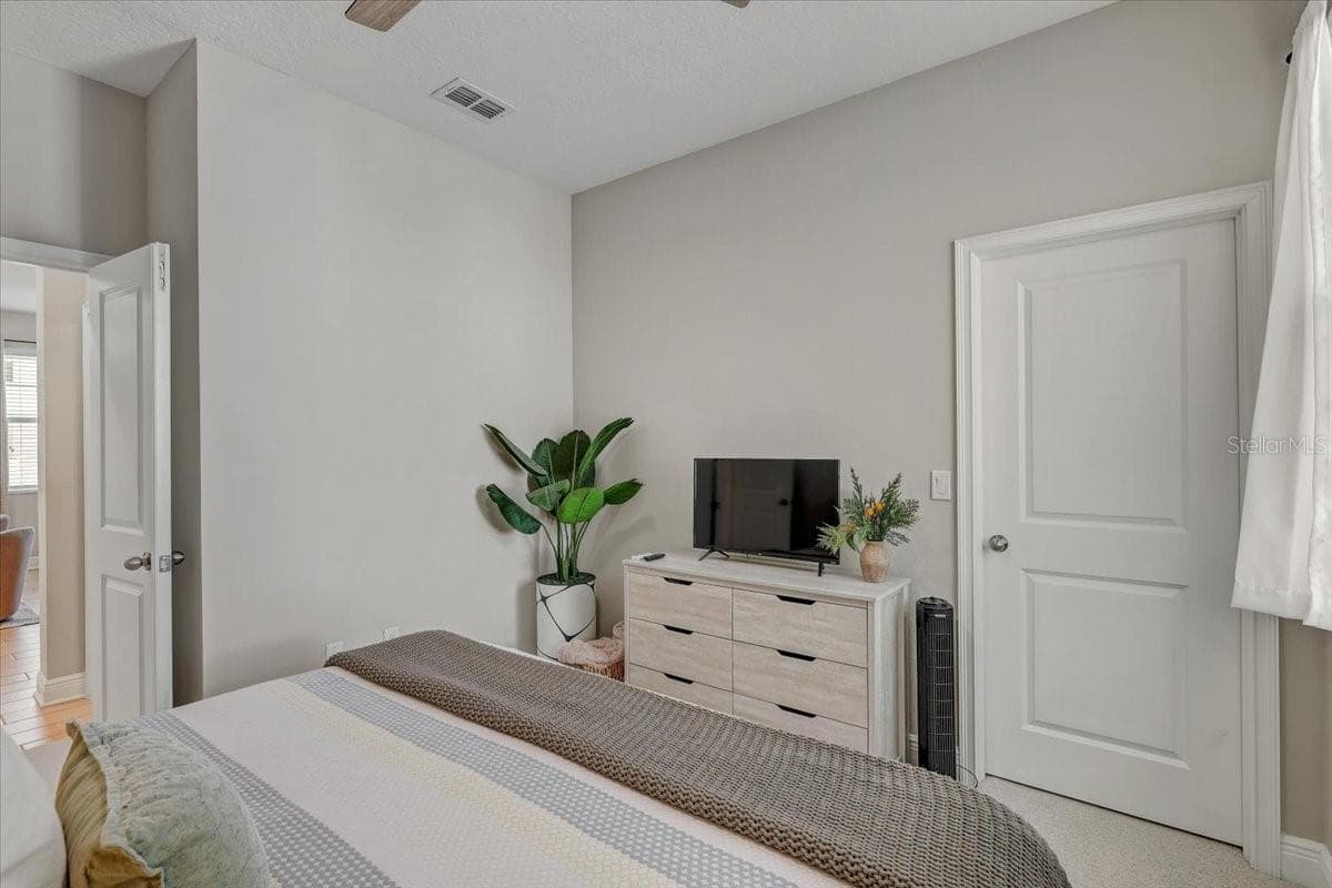 Single Family Residence at 2194 FAIRWAY AVE S, ST PETERSBURG, photo 27 of 85