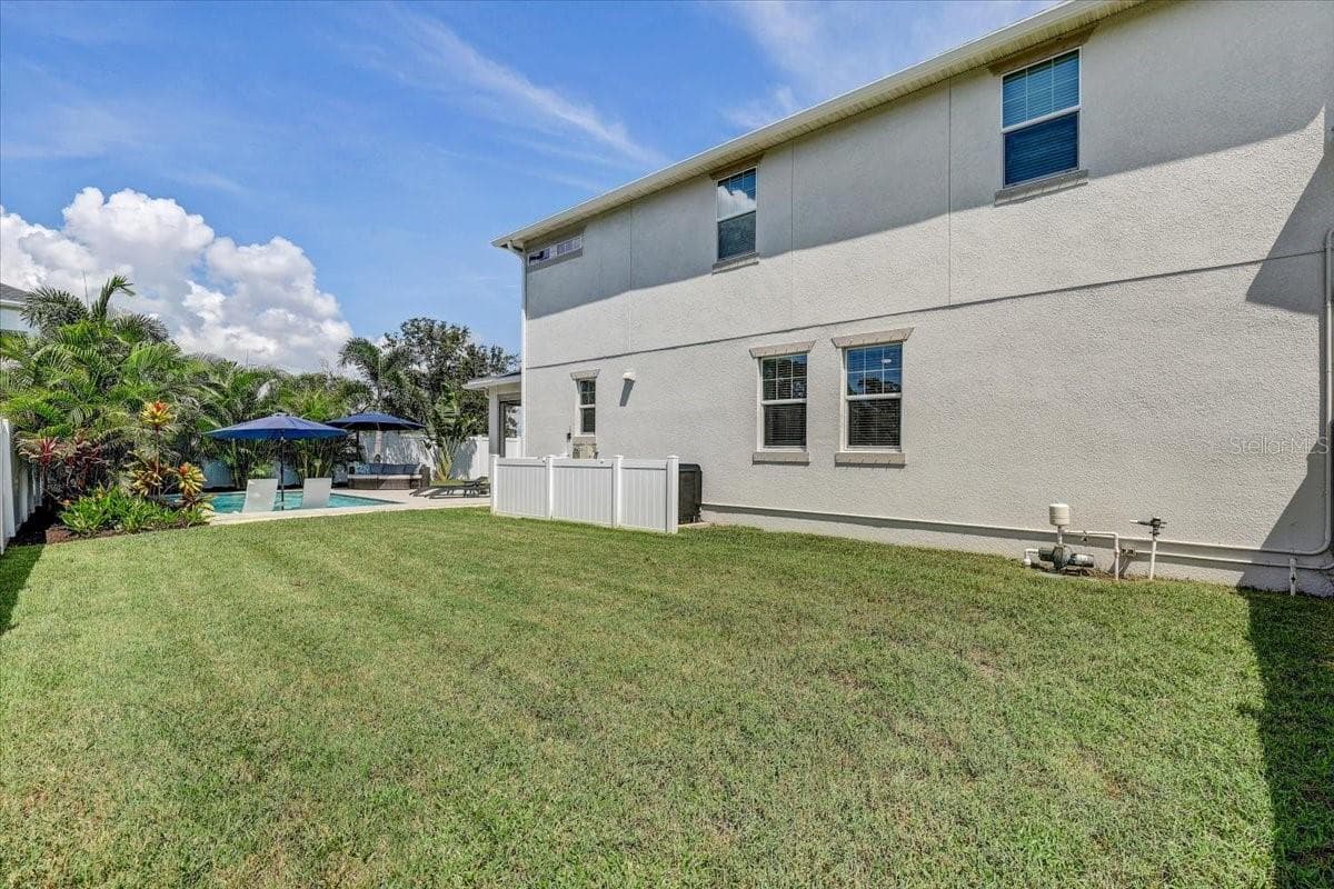Single Family Residence at 2194 FAIRWAY AVE S, ST PETERSBURG, photo 59 of 85