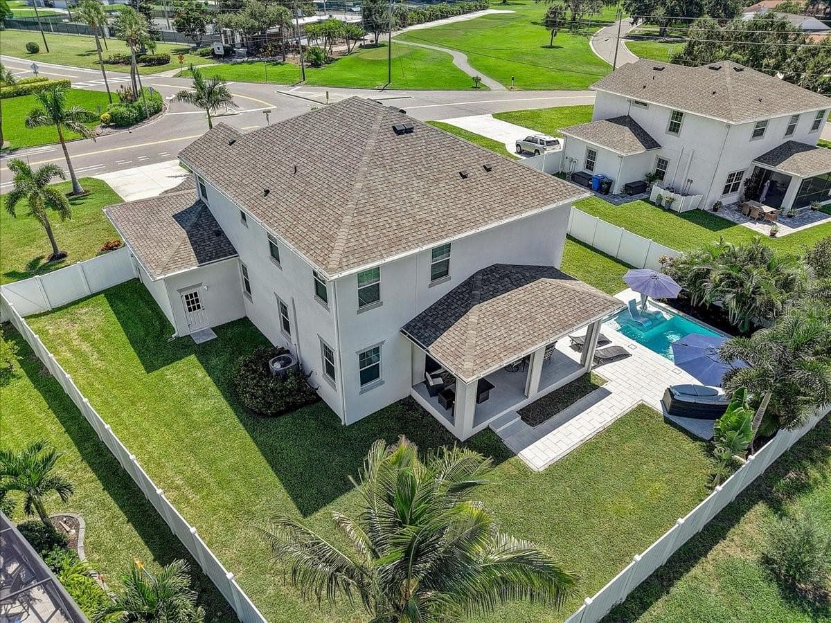 Single Family Residence at 2194 FAIRWAY AVE S, ST PETERSBURG, photo 64 of 85