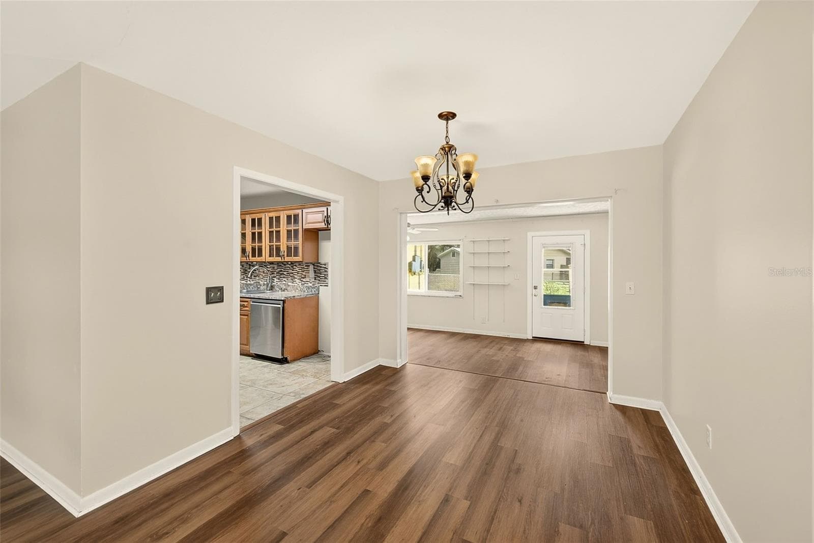 Single Family Residence at 303 SAINT AUGUSTINE AVE, TEMPLE TERRACE, photo 10 of 44