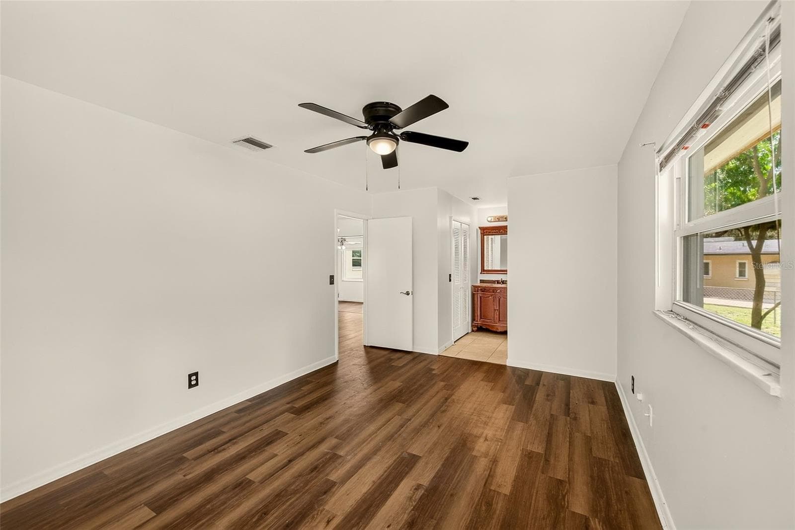 Single Family Residence at 303 SAINT AUGUSTINE AVE, TEMPLE TERRACE, photo 25 of 44