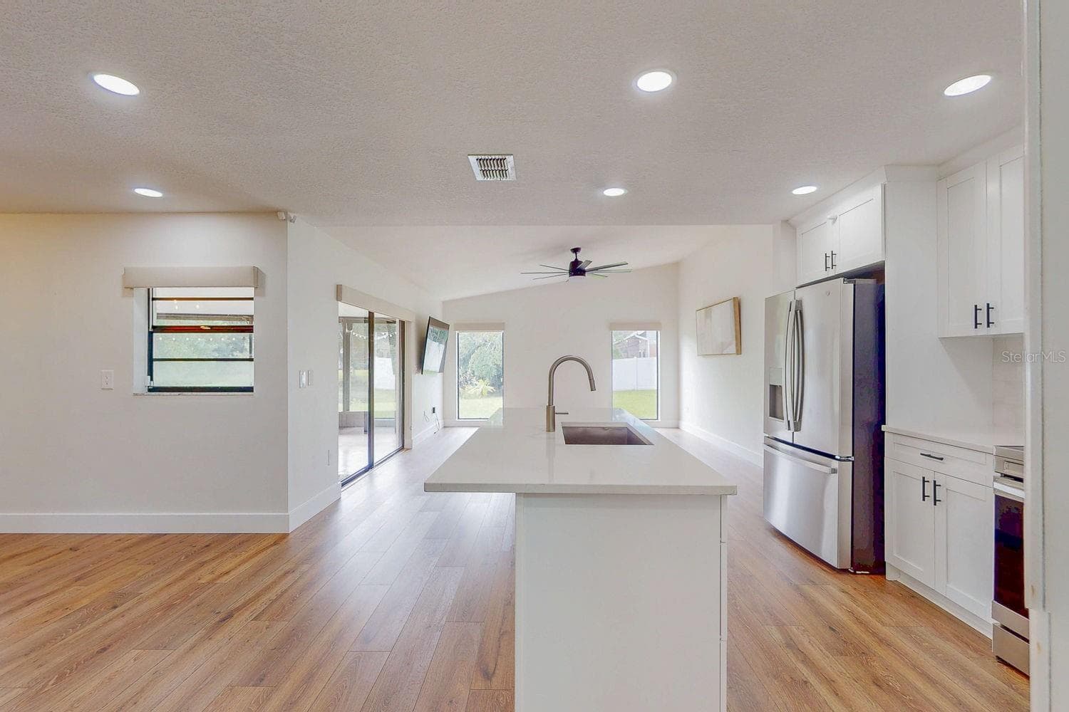 Single Family Residence at 18916 GERACI RD, LUTZ, photo 6 of 33