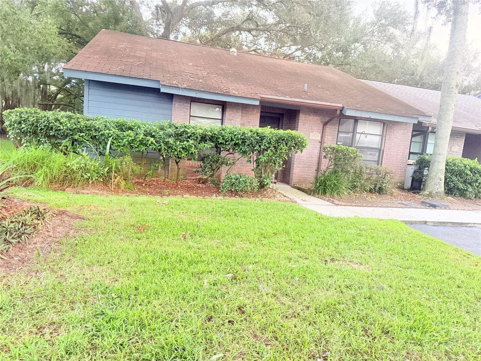 2919 PRINCE OAK CT
