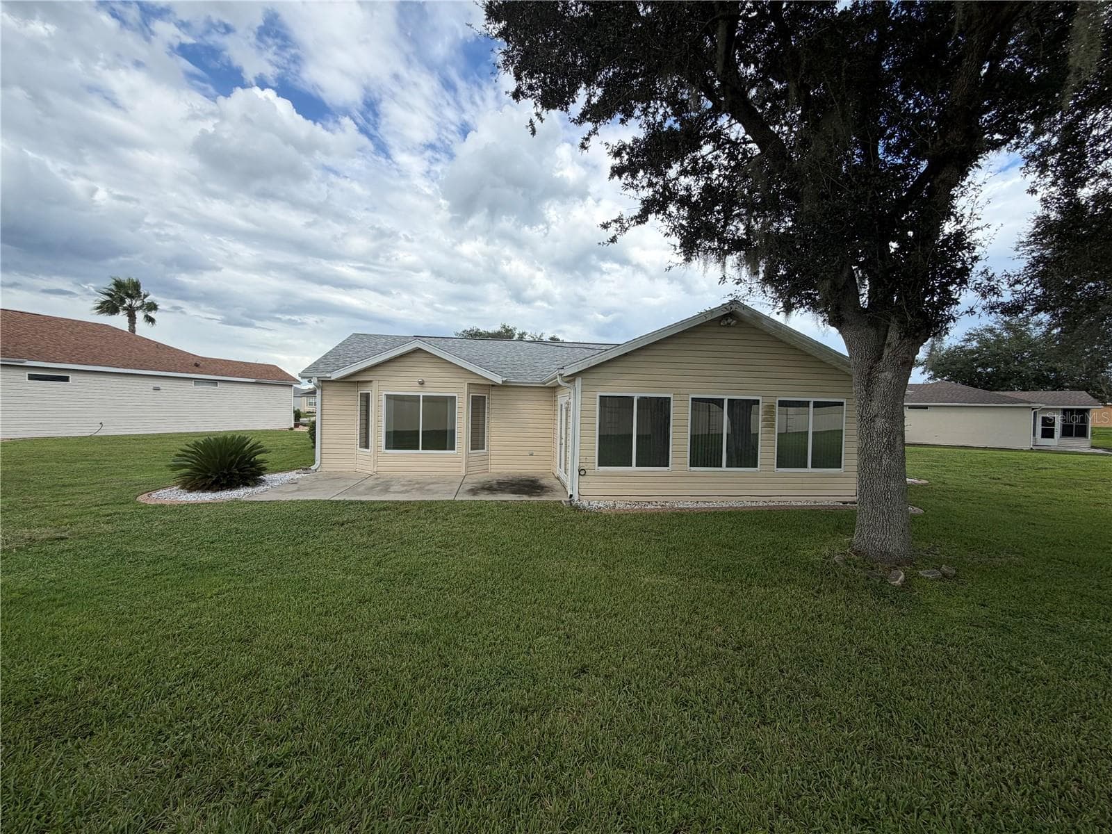 Single Family Residence at 14280 SE 85TH AVE, SUMMERFIELD, photo 5 of 24