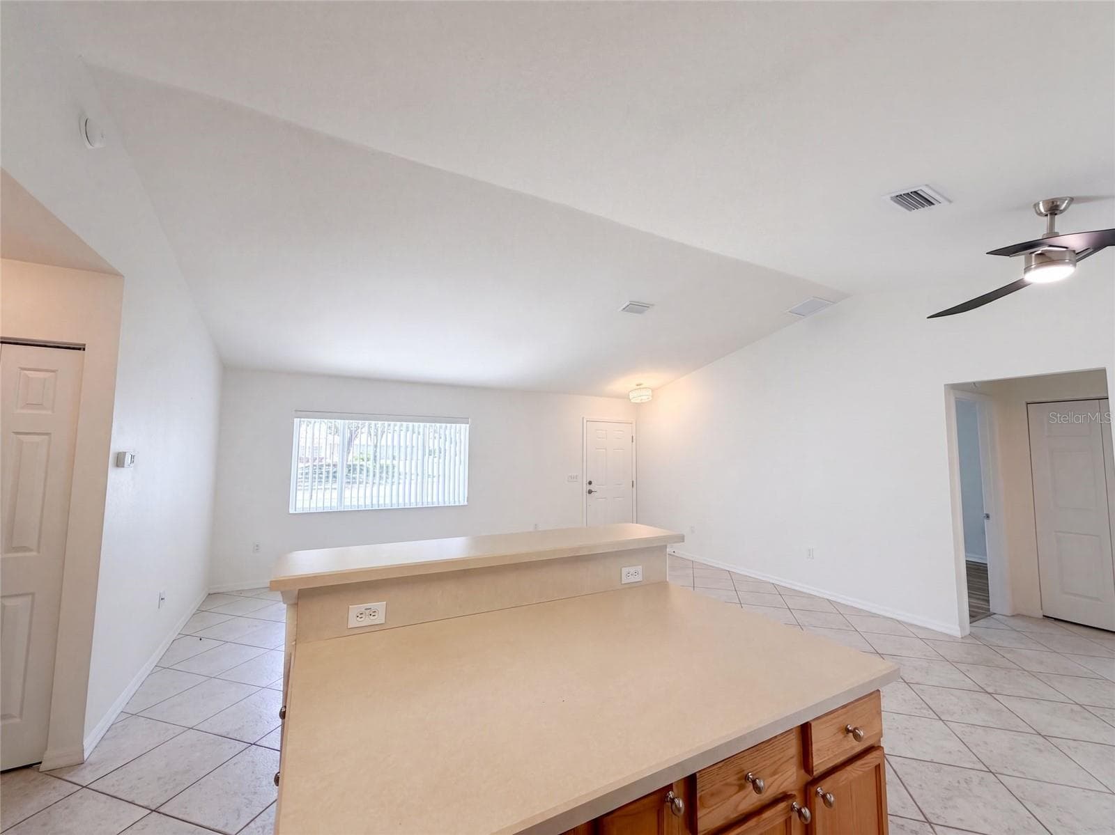 Single Family Residence at 14280 SE 85TH AVE, SUMMERFIELD, photo 7 of 24