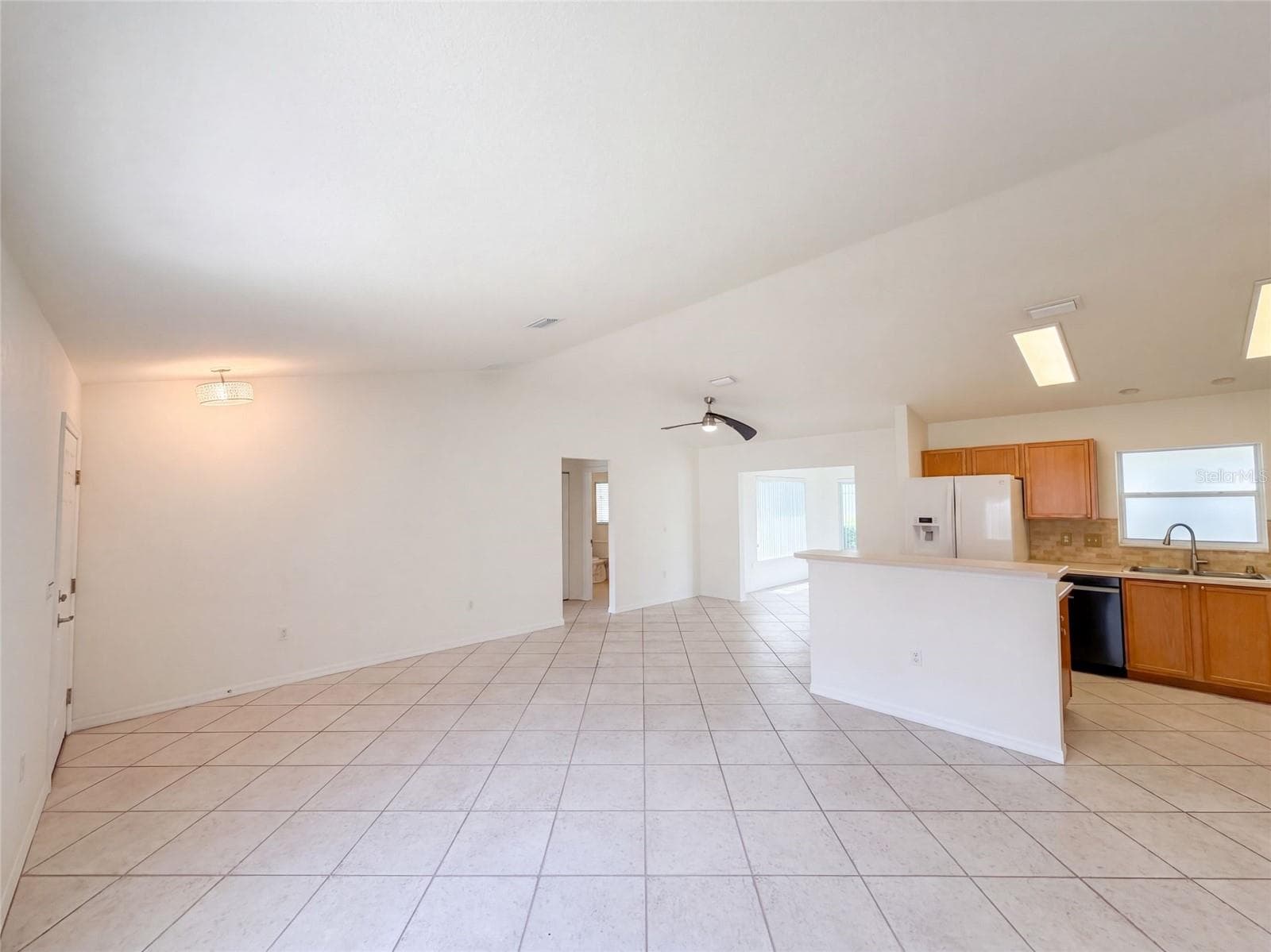 Single Family Residence at 14280 SE 85TH AVE, SUMMERFIELD, photo 10 of 24