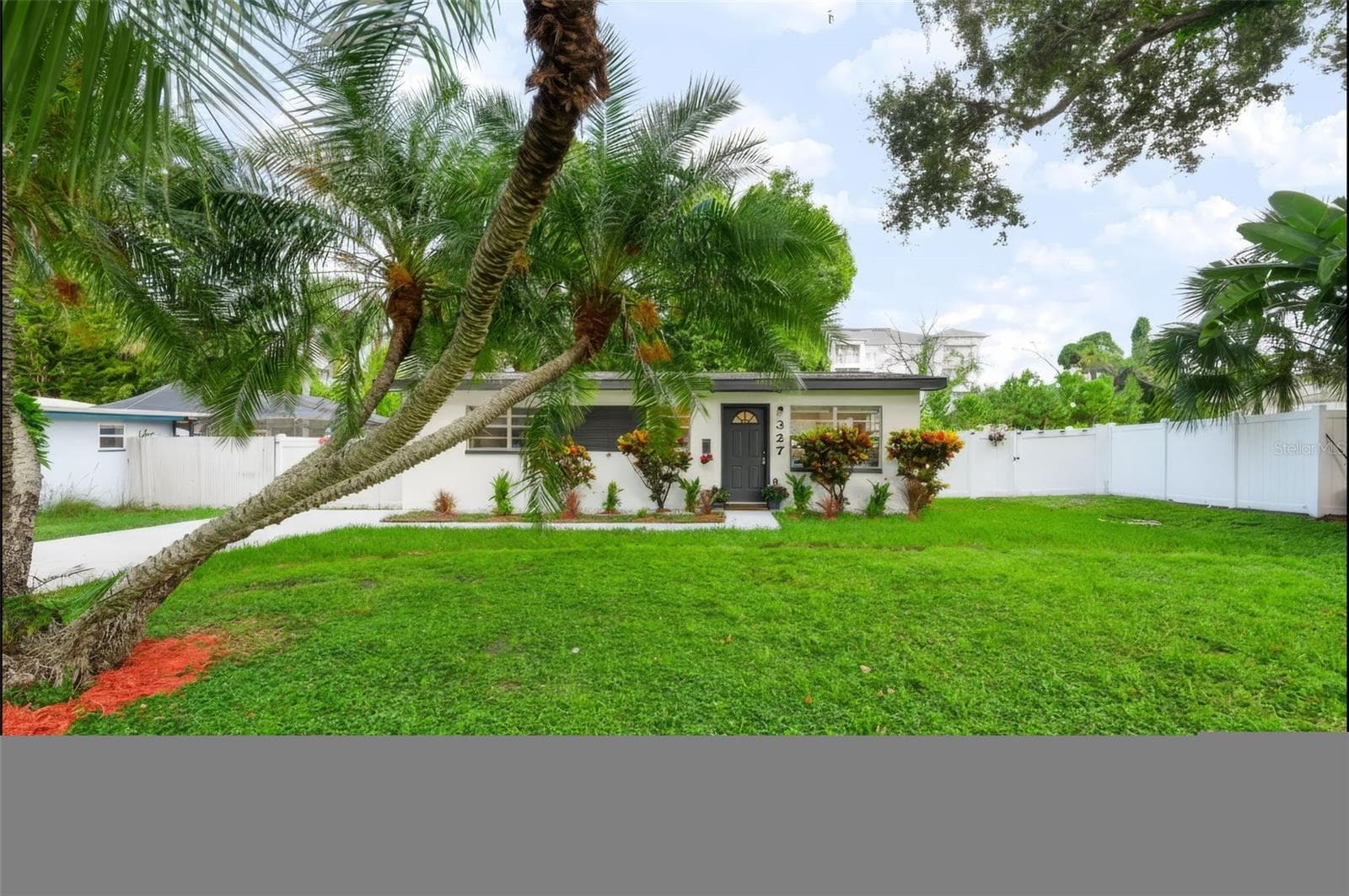 Single Family Residence at 327 BARBARA CIR, BELLEAIR, photo 25 of 26