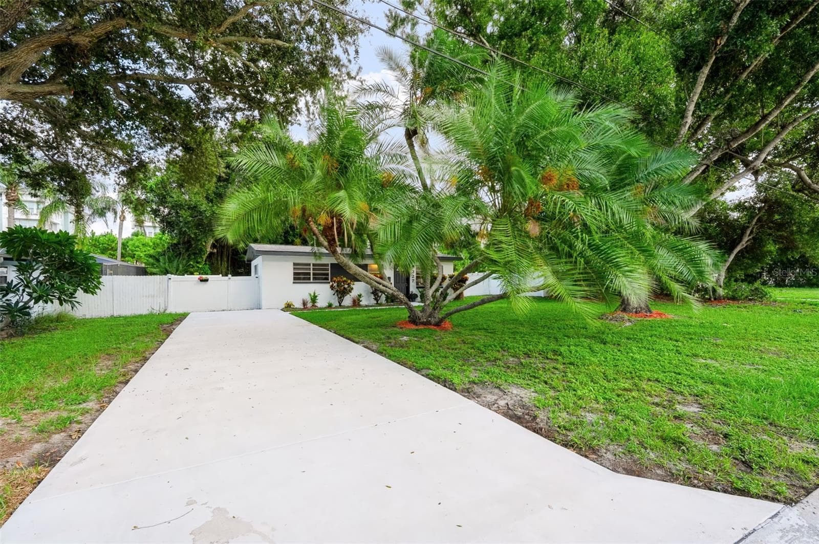 Single Family Residence at 327 BARBARA CIR, BELLEAIR, photo 26 of 26