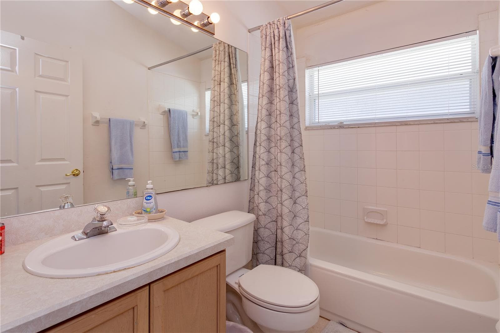 Single Family Residence at 4655 CHEYENNE POINT TRL, KISSIMMEE, photo 19 of 23