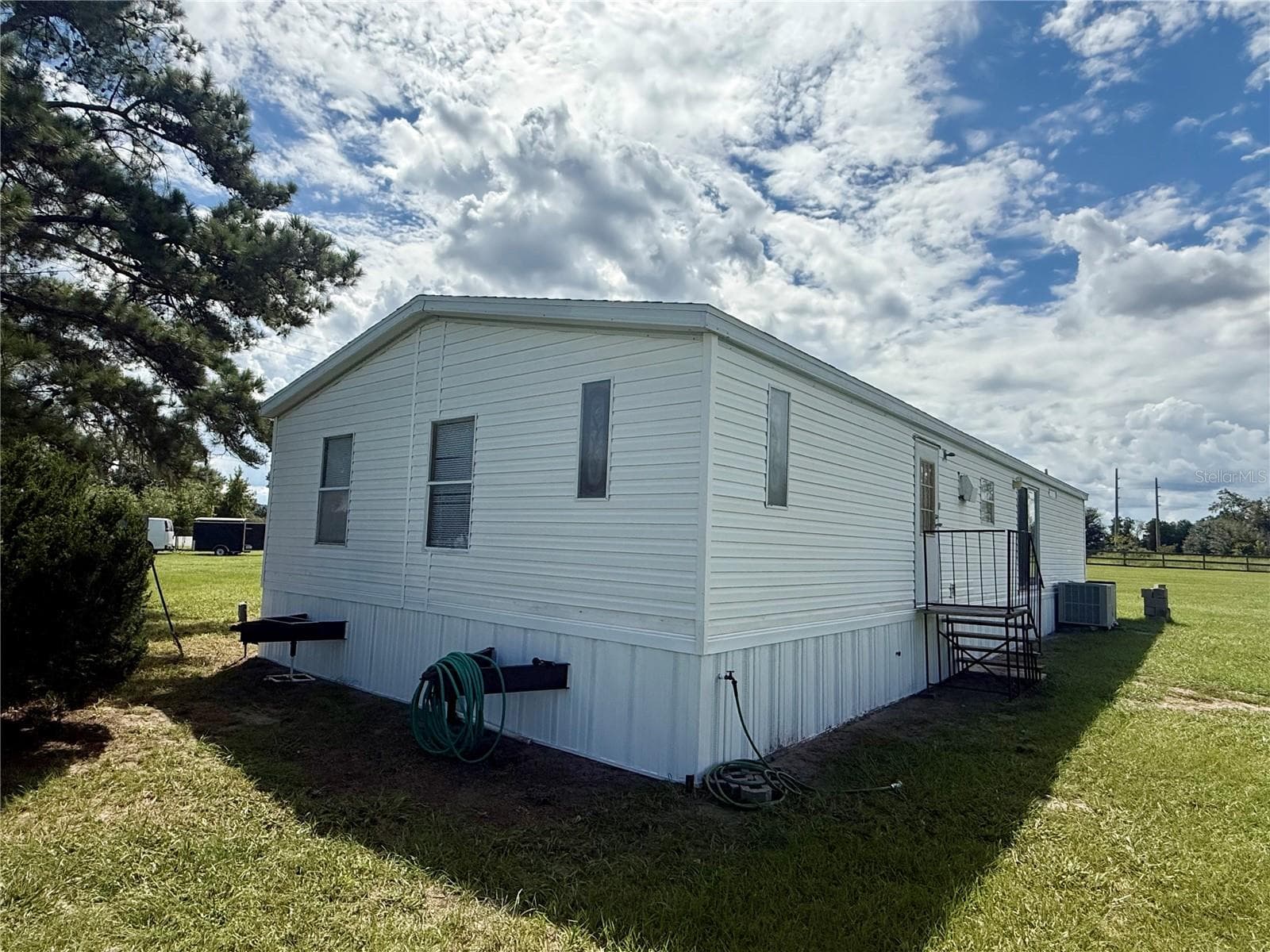 Manufactured Home at 1401 SW 145TH ST, OCALA, photo 12 of 33