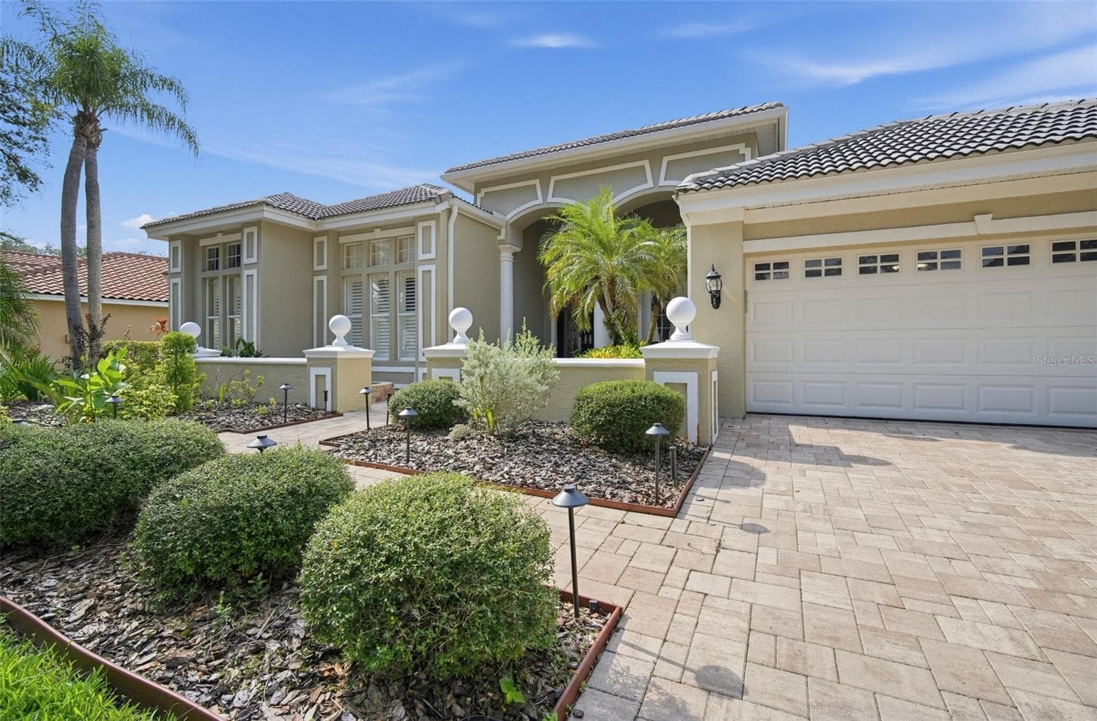 Single Family Residence at 9108 WOODRIDGE RUN DR, TAMPA, photo 6 of 46