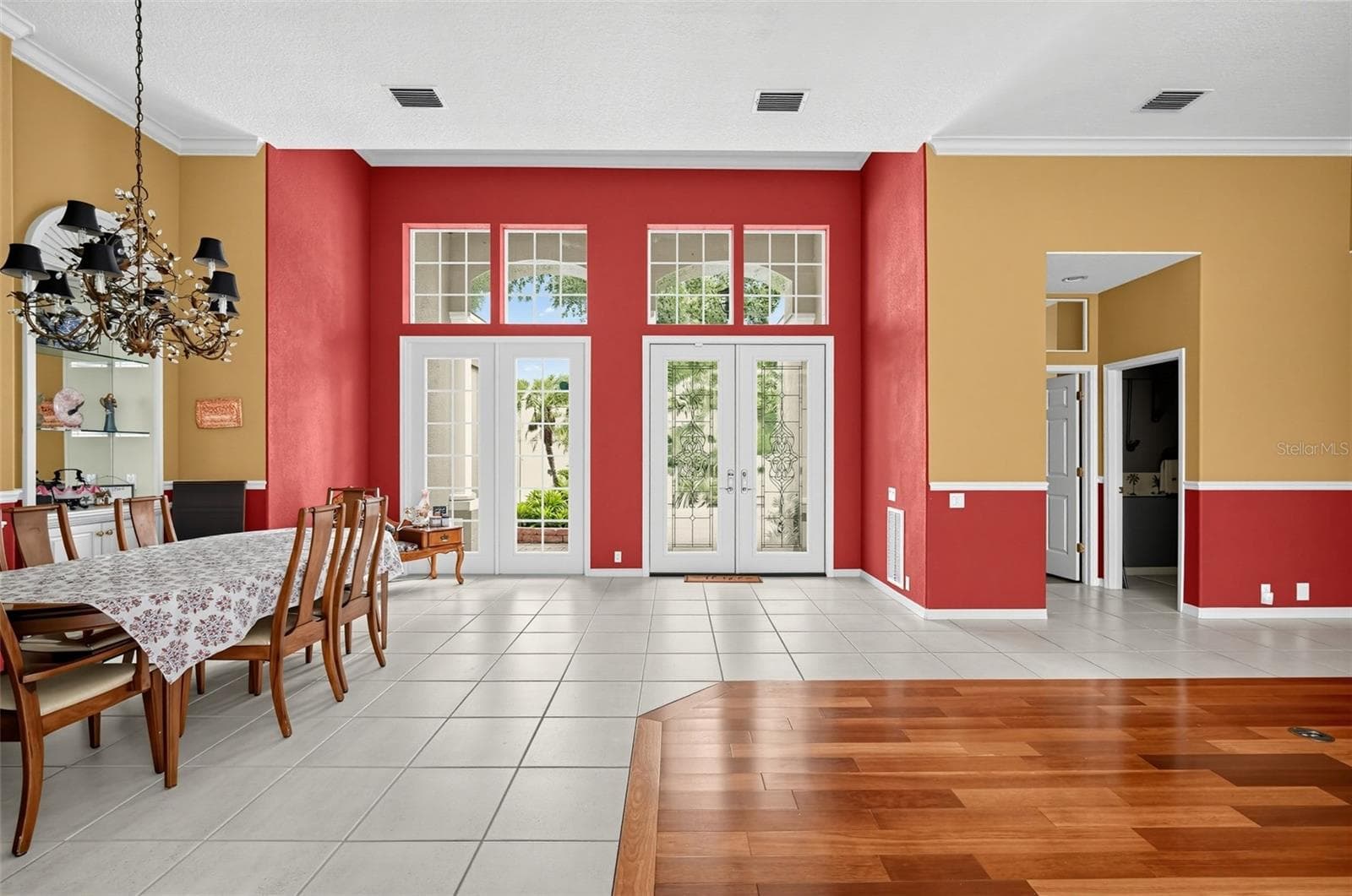 Single Family Residence at 9108 WOODRIDGE RUN DR, TAMPA, photo 11 of 46