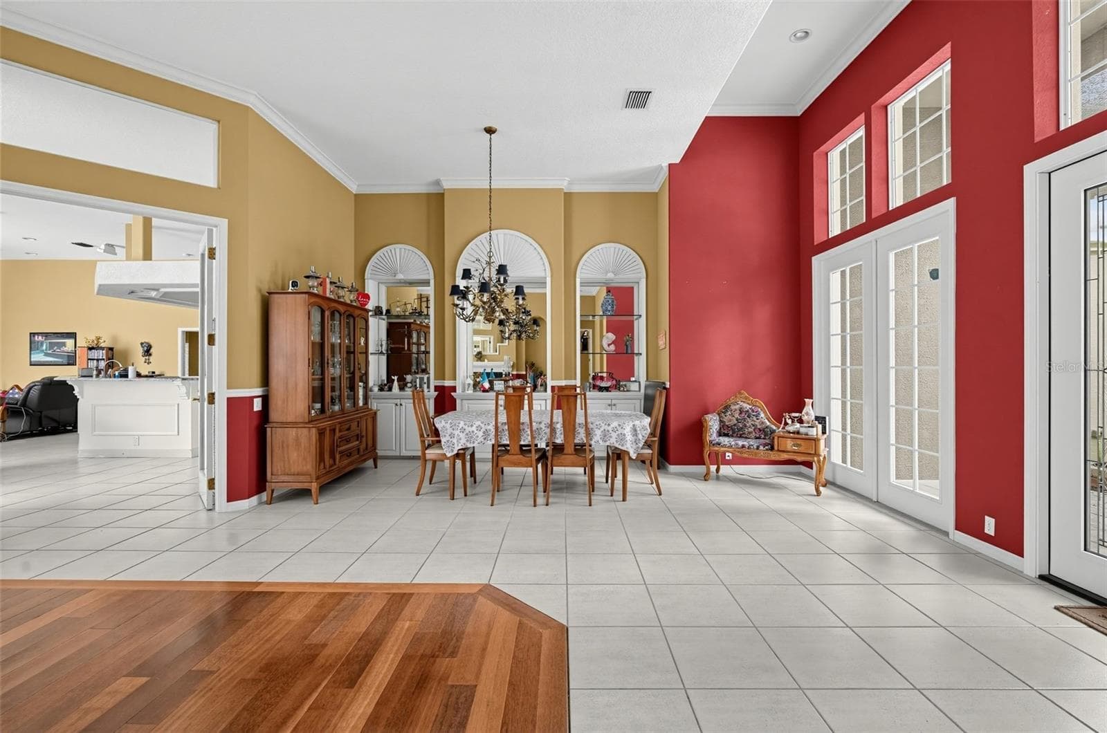Single Family Residence at 9108 WOODRIDGE RUN DR, TAMPA, photo 12 of 46