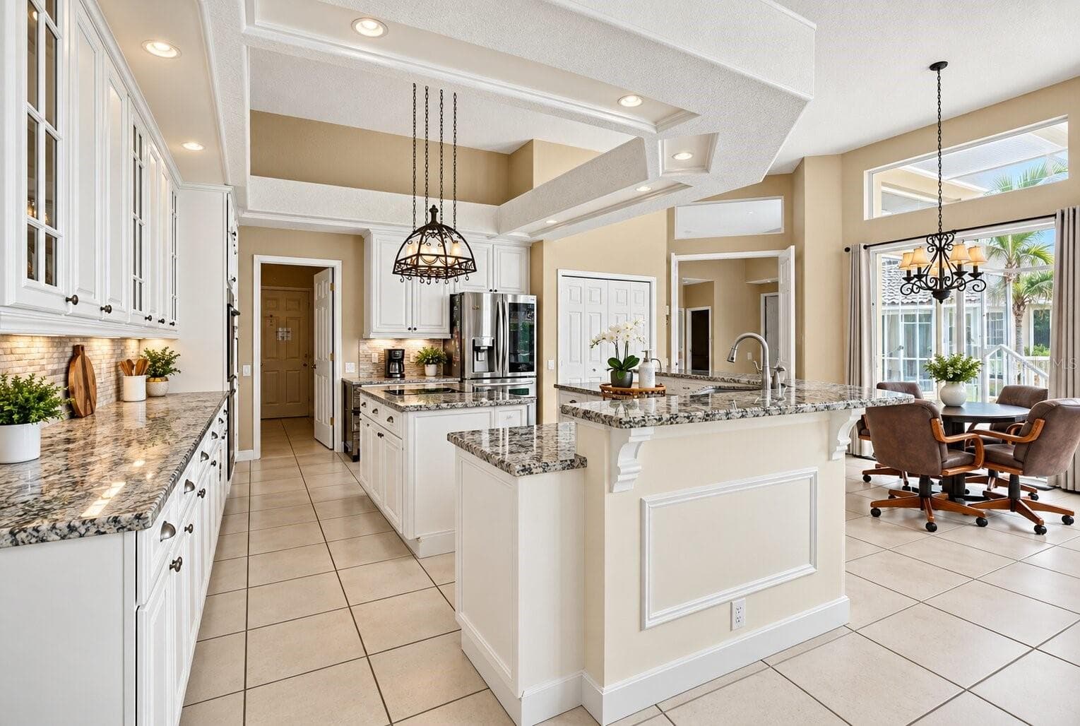 Single Family Residence at 9108 WOODRIDGE RUN DR, TAMPA, photo 13 of 46