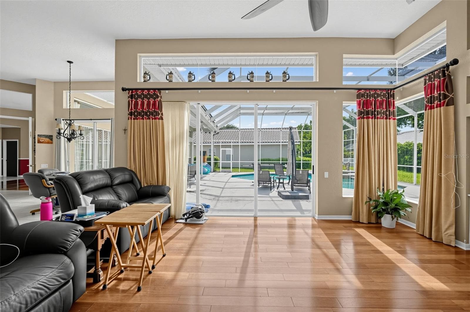 Single Family Residence at 9108 WOODRIDGE RUN DR, TAMPA, photo 17 of 46