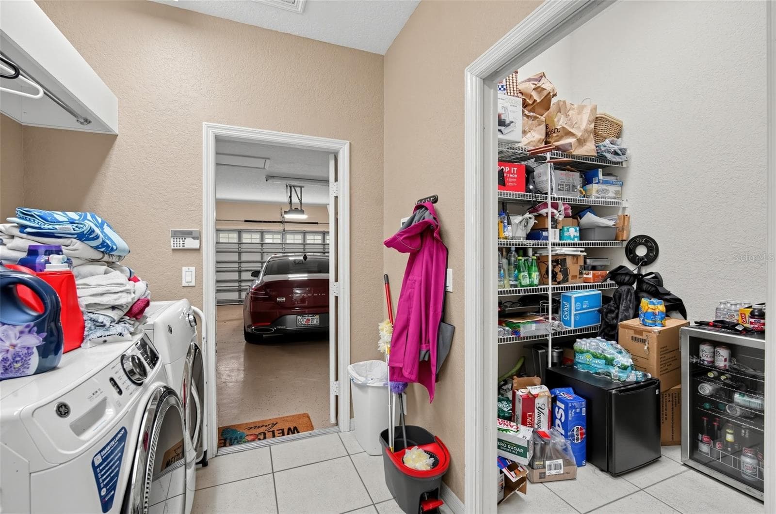 Single Family Residence at 9108 WOODRIDGE RUN DR, TAMPA, photo 43 of 46