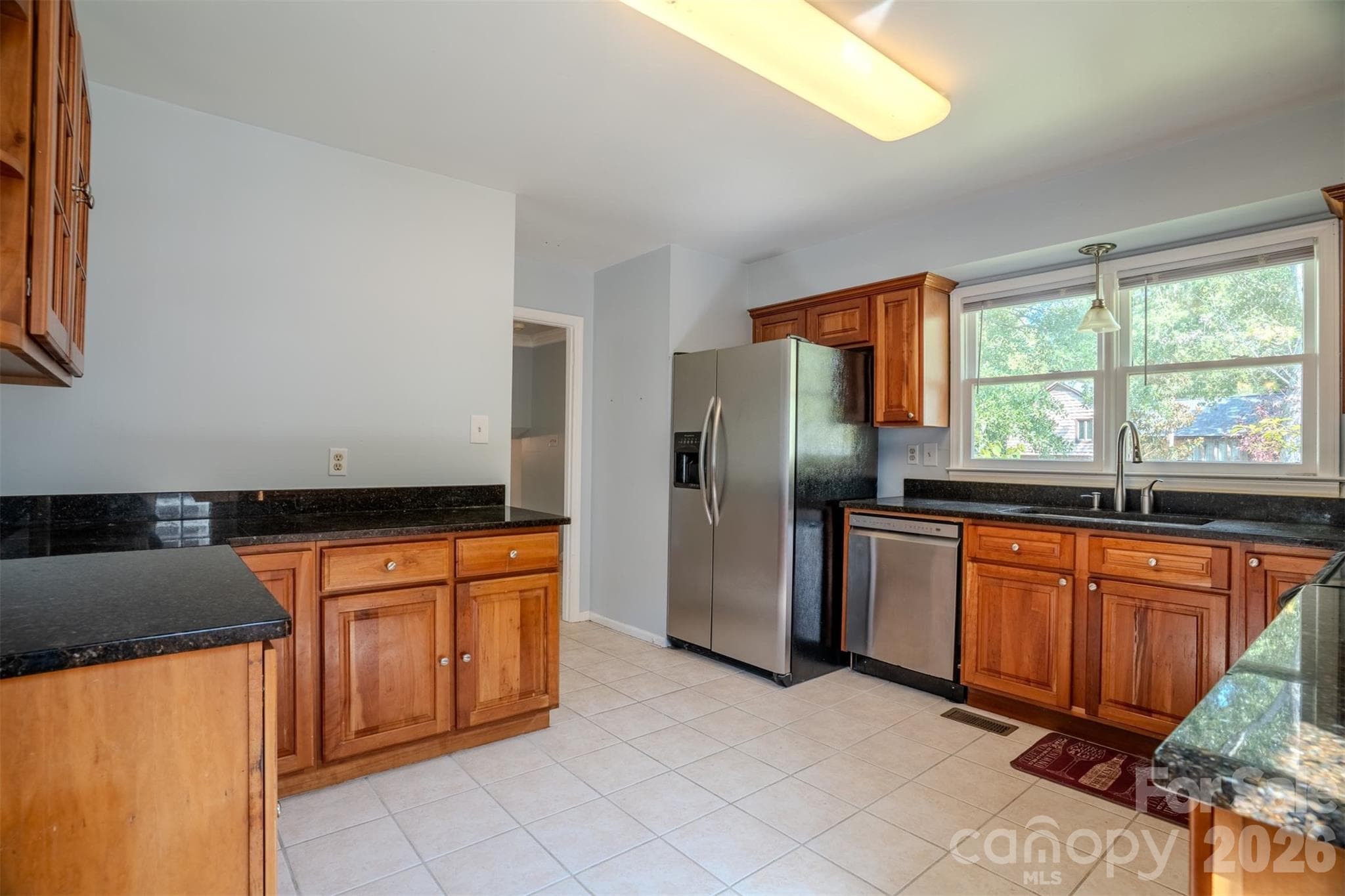 Single Family Residence at 6516 Brynwood Drive, Charlotte, photo 10 of 32