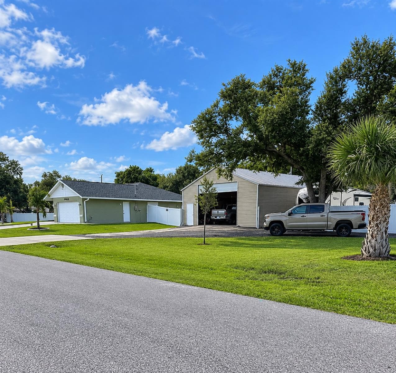 Single Family Residence at 20263 LADNER AVE, PORT CHARLOTTE, photo 8 of 13
