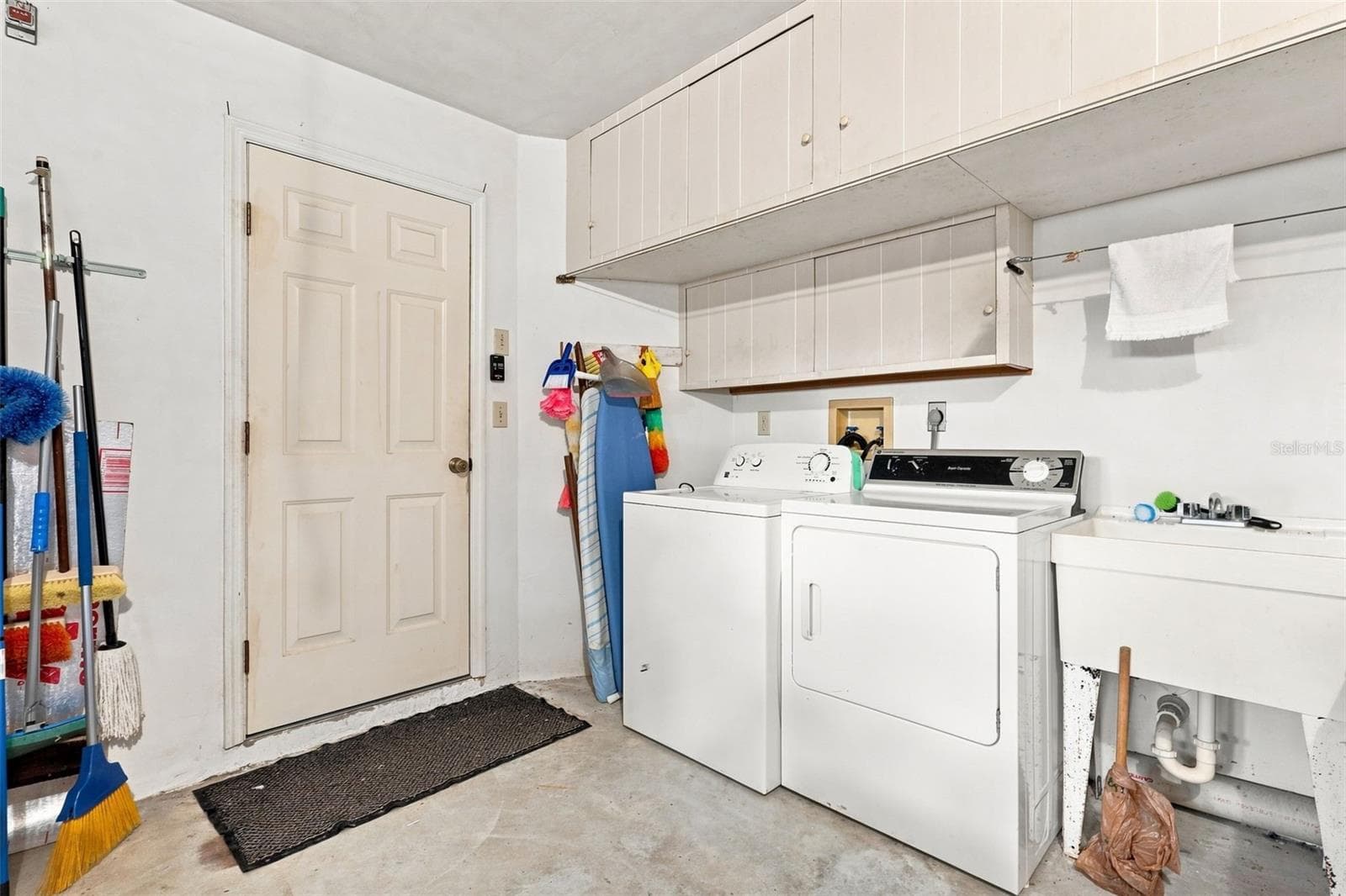 Single Family Residence at 114 SPRINGWOOD DR, DAYTONA BEACH, photo 41 of 56
