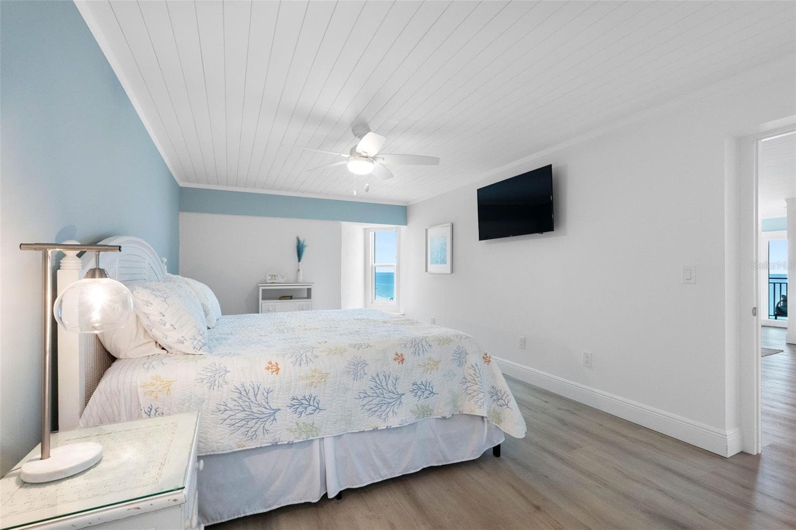 Condominium at 1310 GULF BLVD #502, INDIAN ROCKS BEACH, photo 7 of 48
