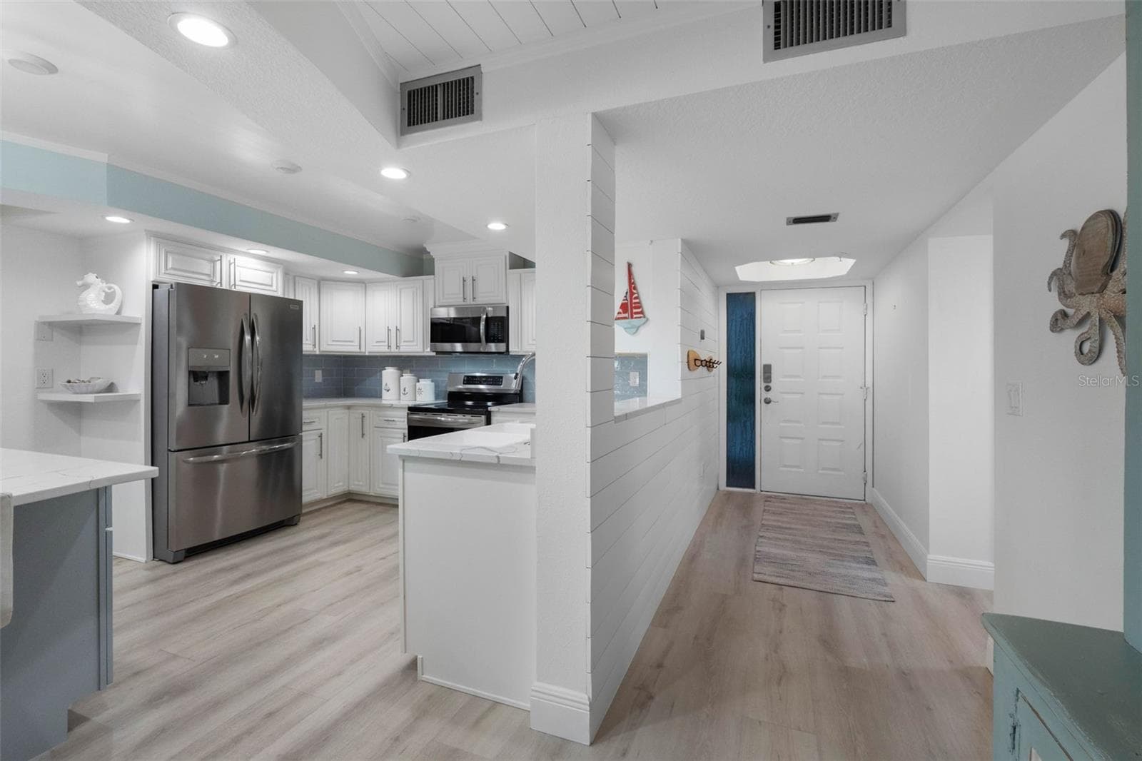 Condominium at 1310 GULF BLVD #502, INDIAN ROCKS BEACH, photo 16 of 48