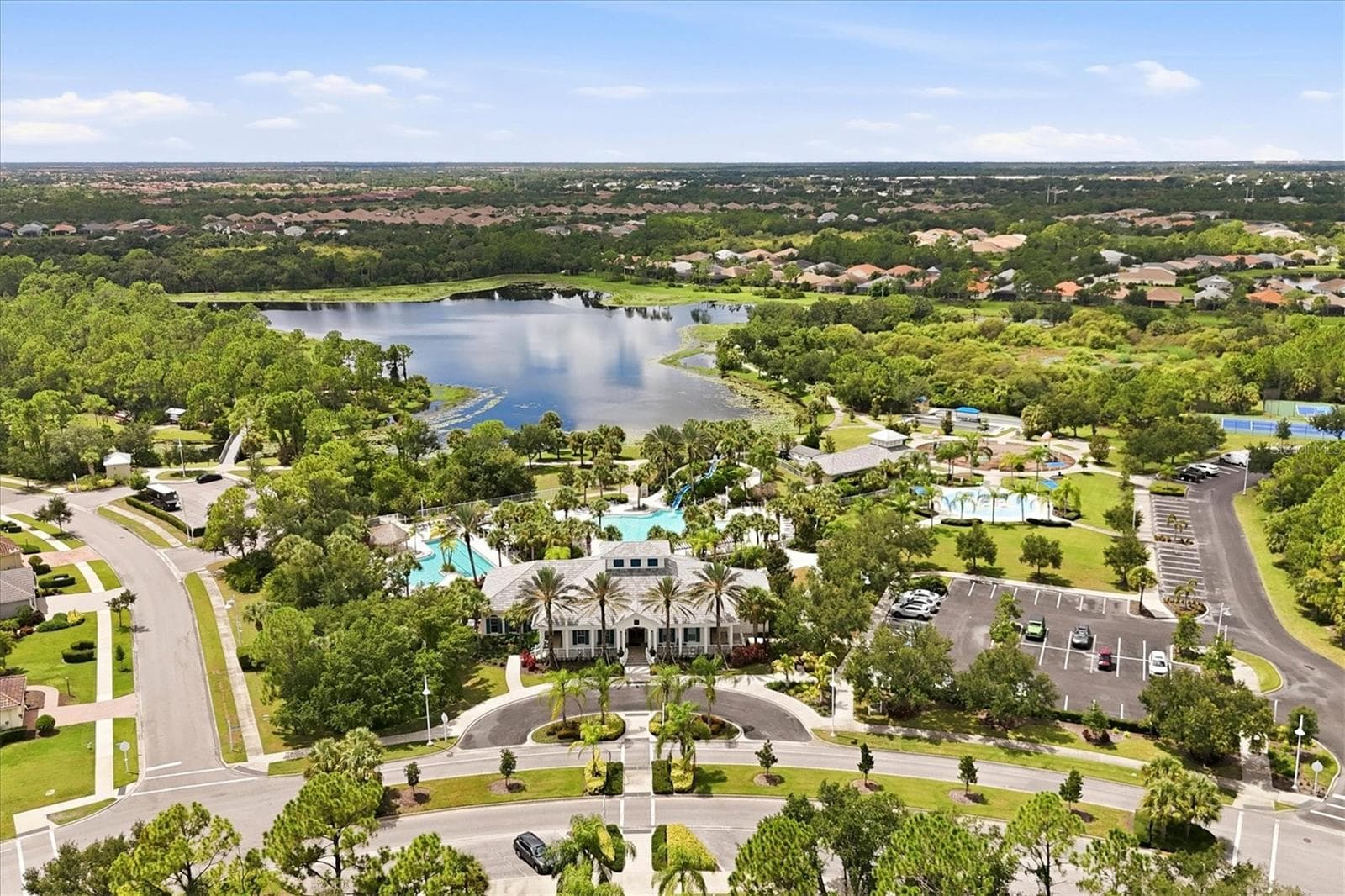 Grand Palm Amenities - 12676 SAGEWOOD DR, VENICE