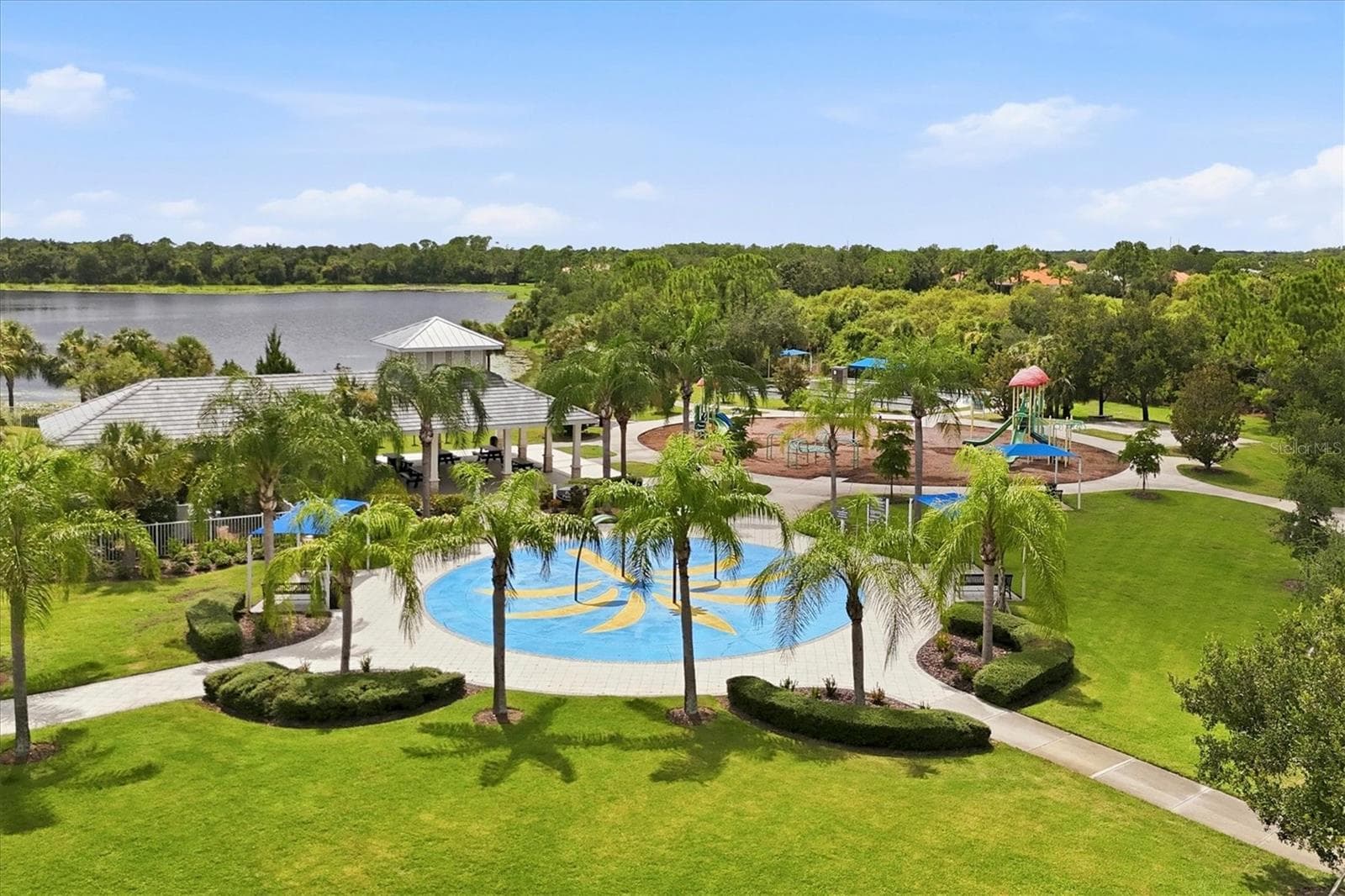 Grand Palm Amenities - 12676 SAGEWOOD DR, VENICE