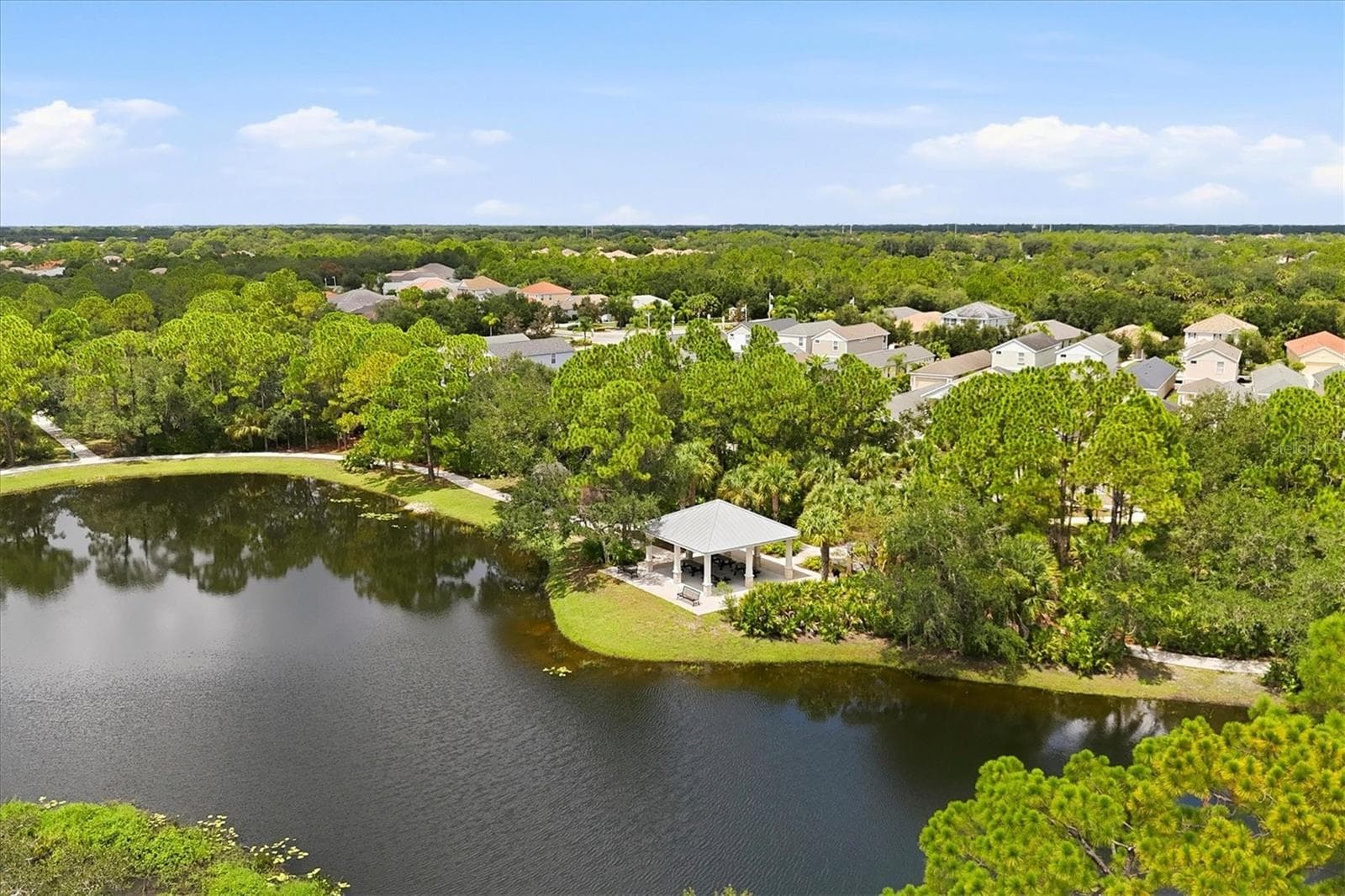 Grand Palm Amenities - 12676 SAGEWOOD DR, VENICE